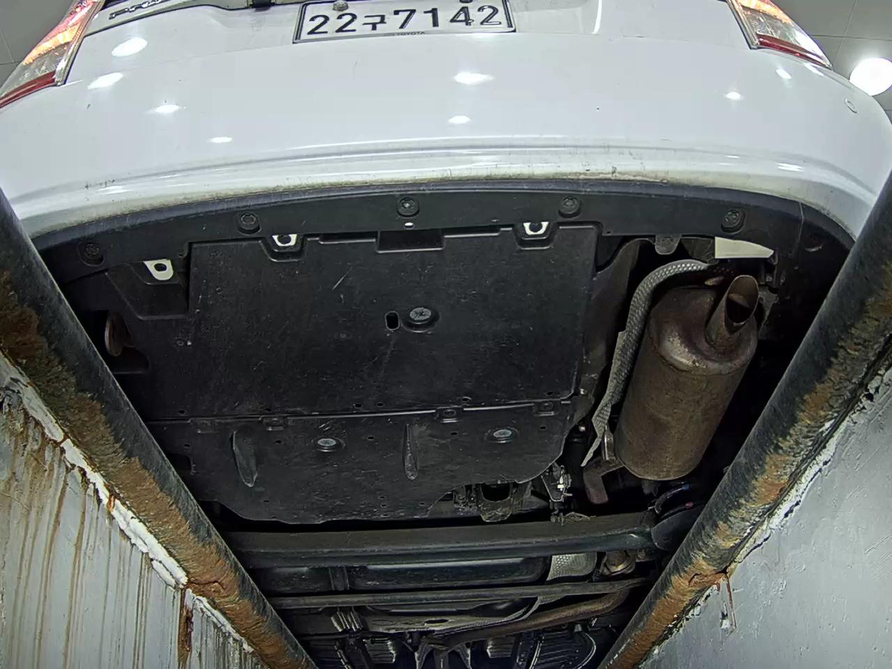 2011 - toyota prius