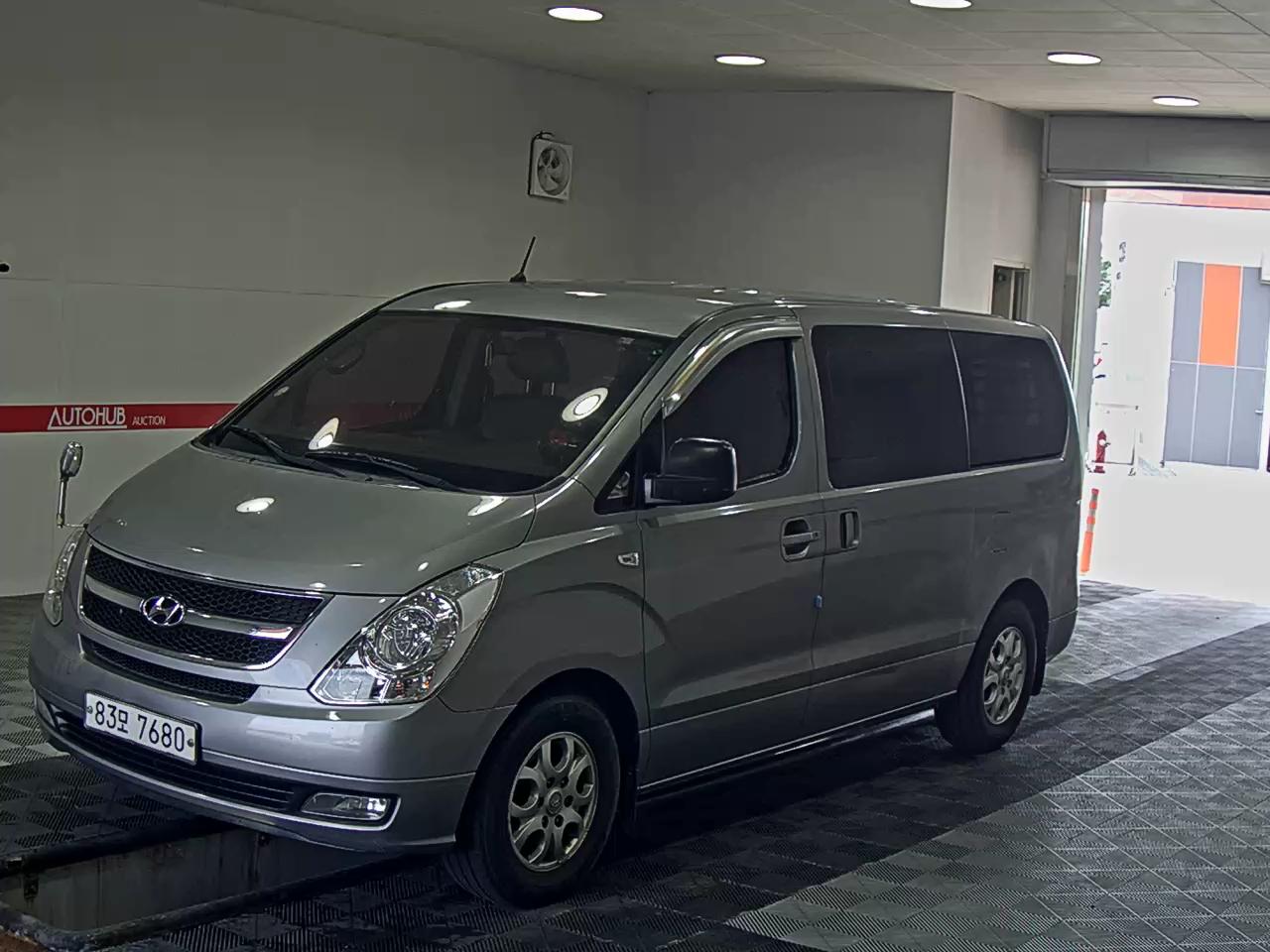 HYUNDAI GRAND STAREX CVX