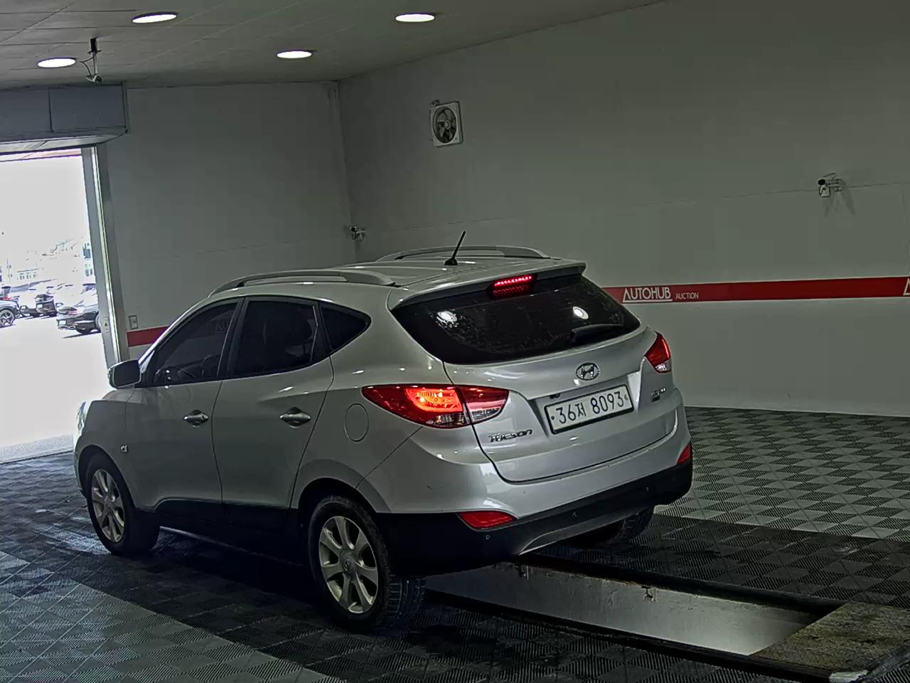 2011 - hyundai tucson