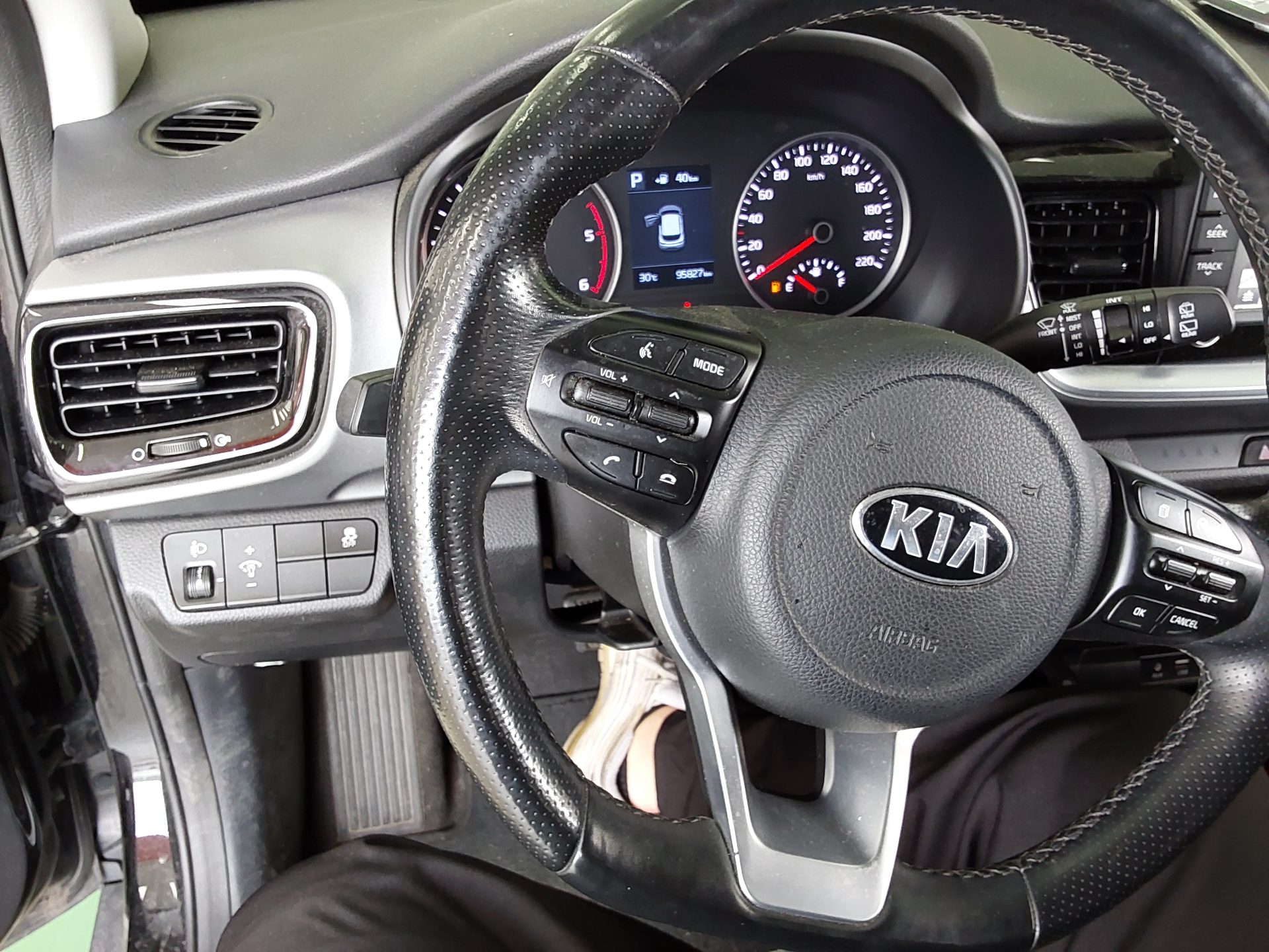 2019 - kia stonic