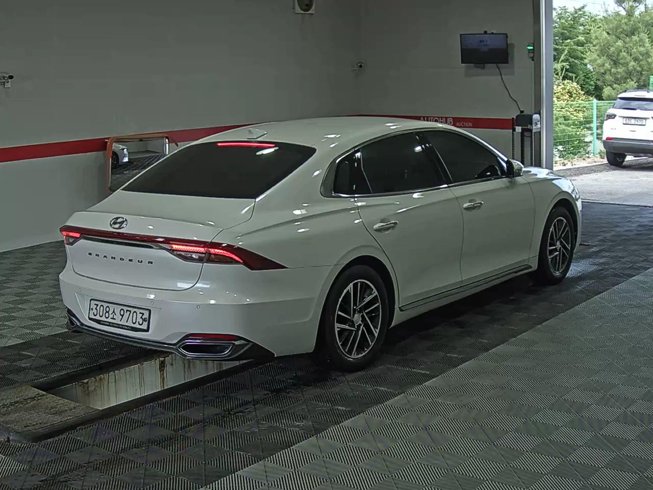 2020 - hyundai grandeur