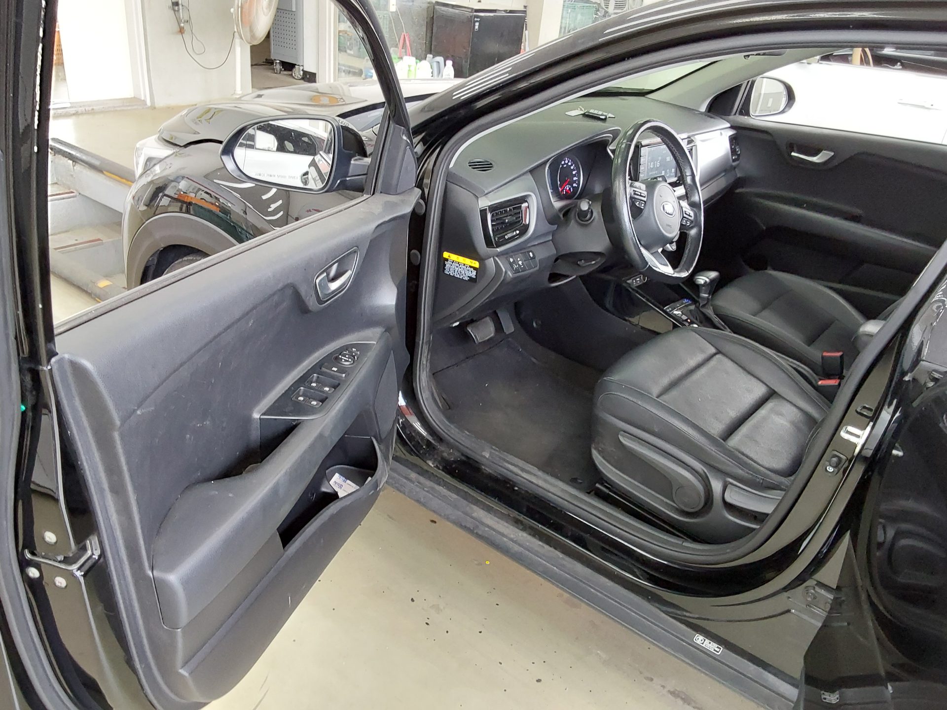 2019 - kia stonic