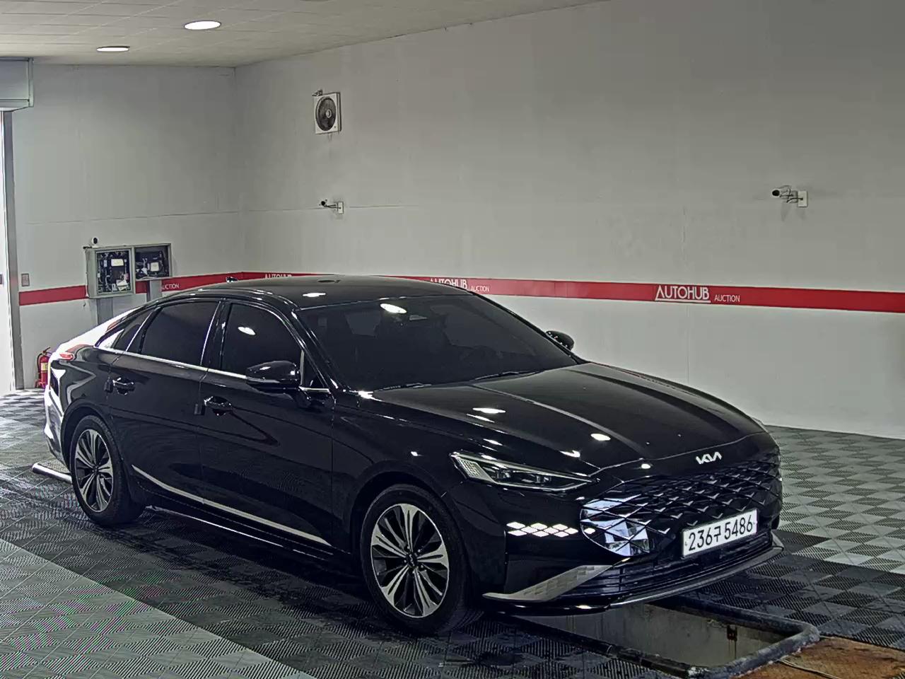 2022 - kia k8