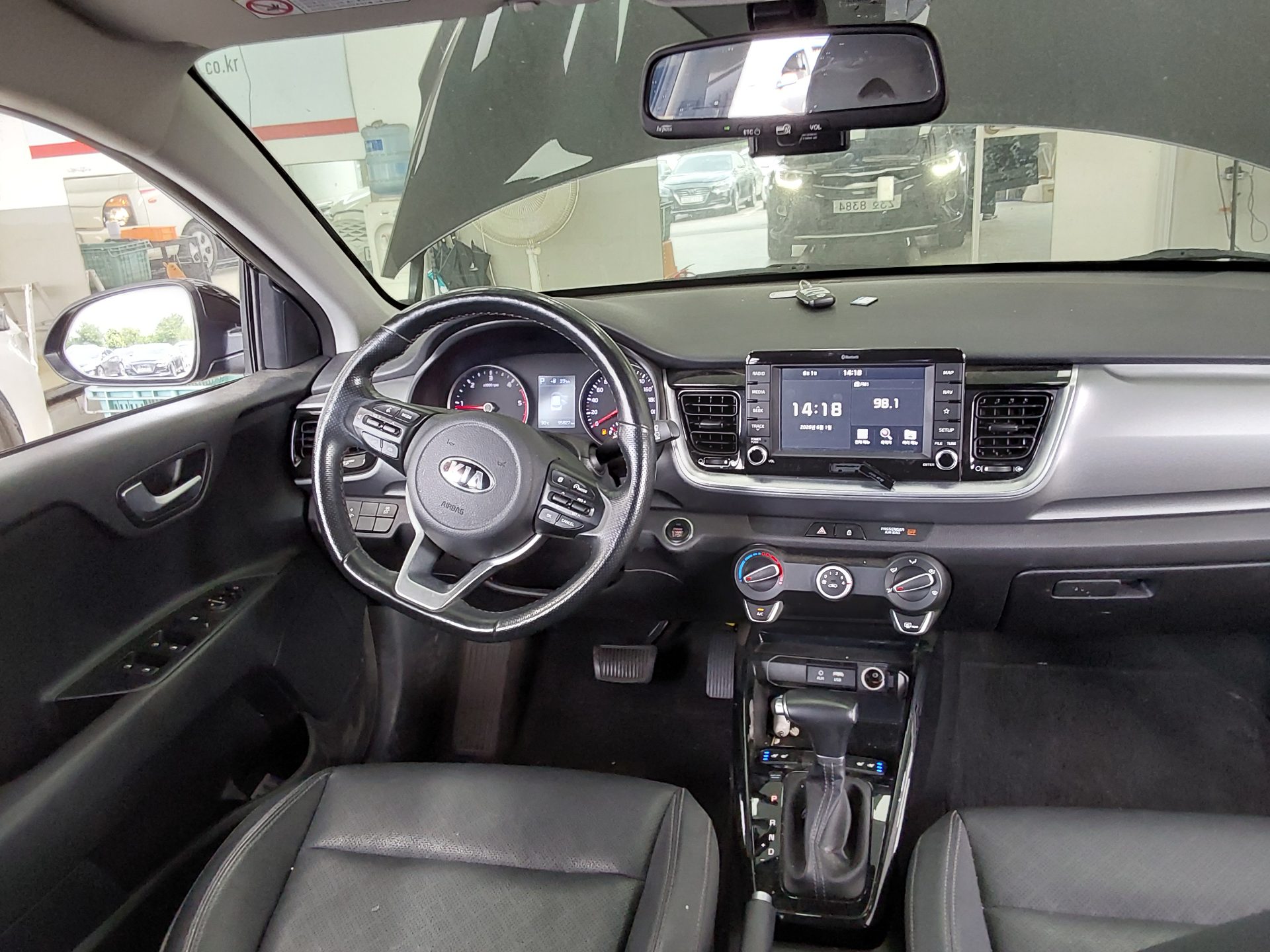 2019 - kia stonic