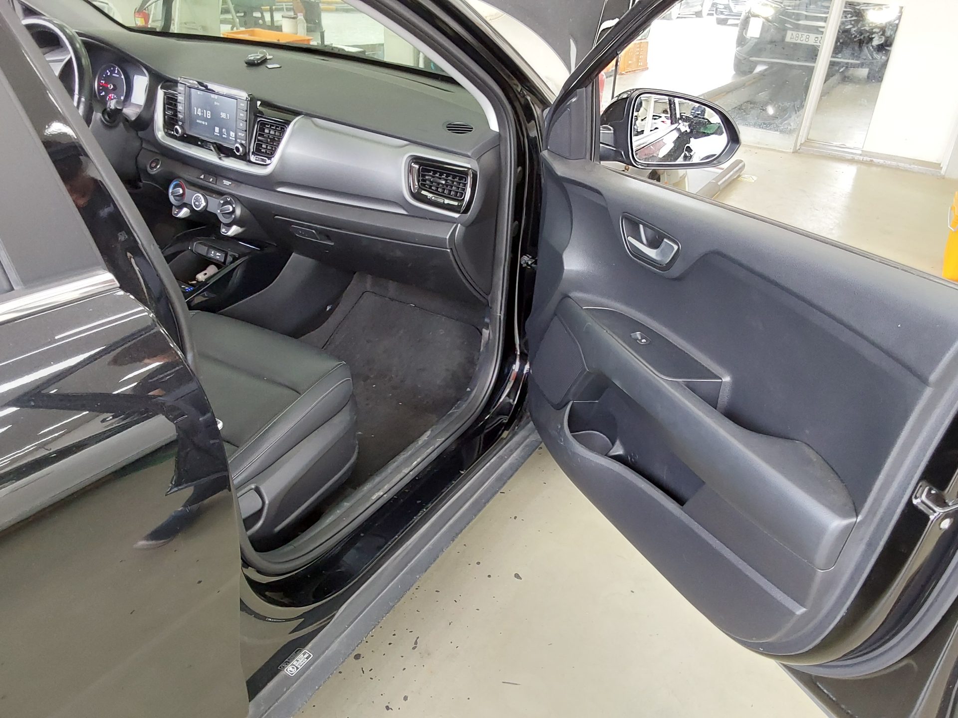 2019 - kia stonic