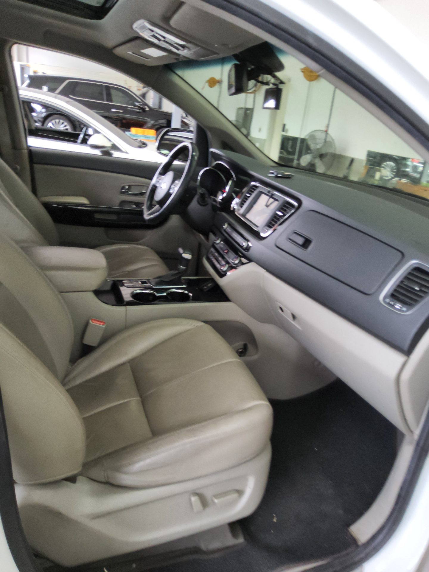2020 - kia carnival