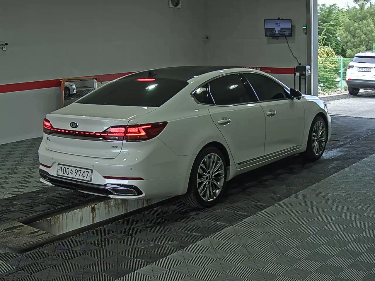 2020 - kia k7