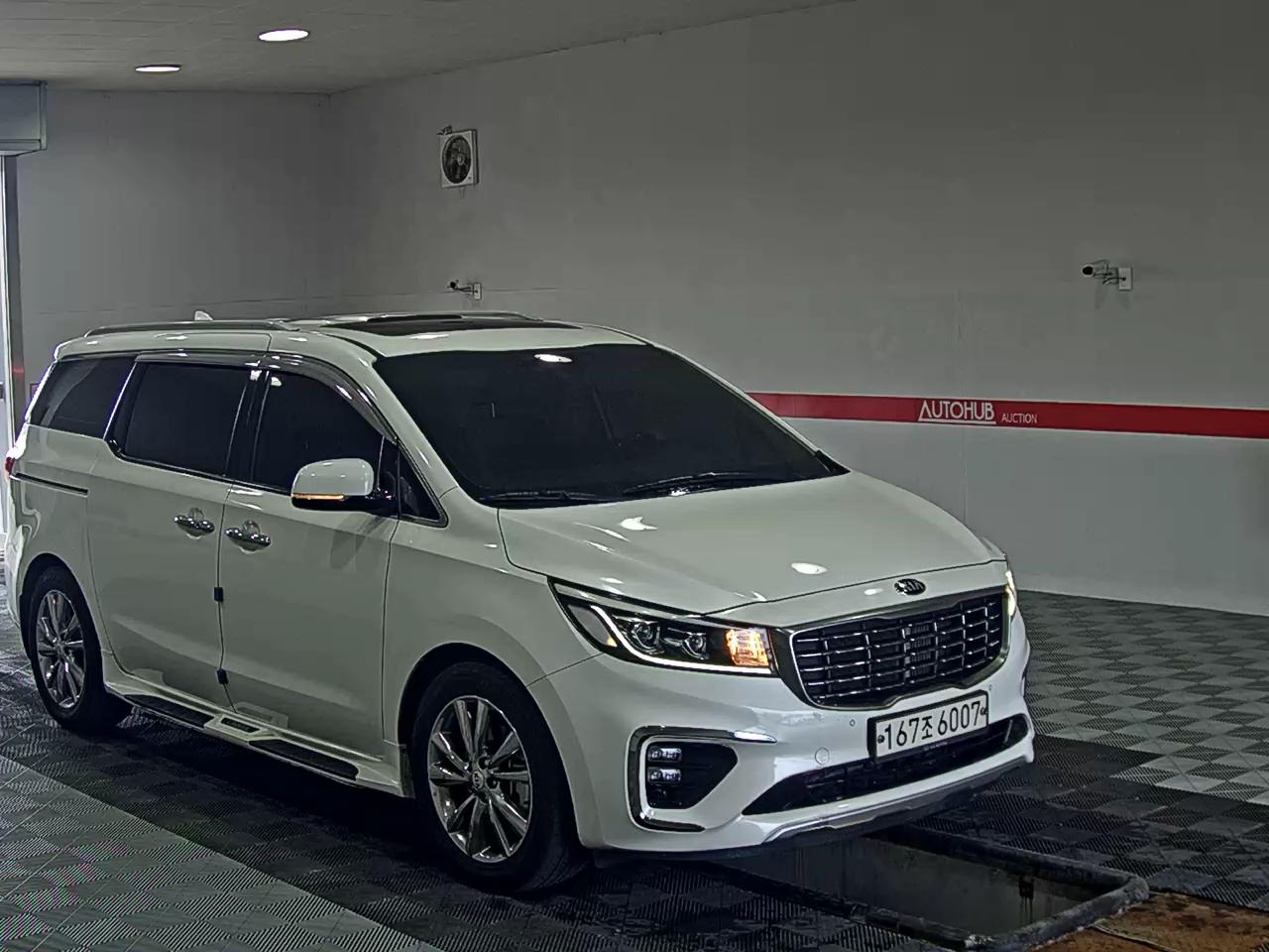 2020 - kia carnival