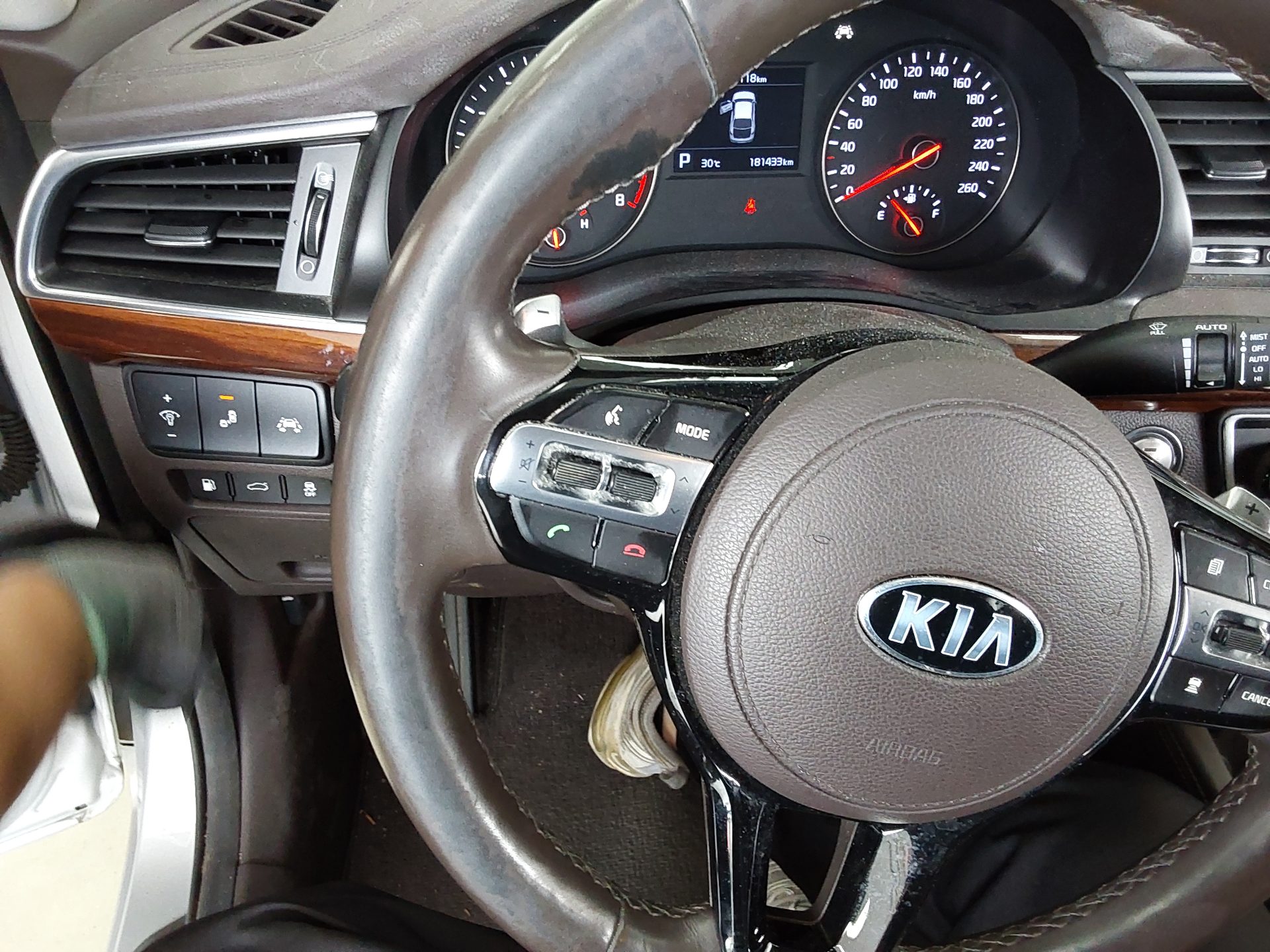 2017 - kia k7