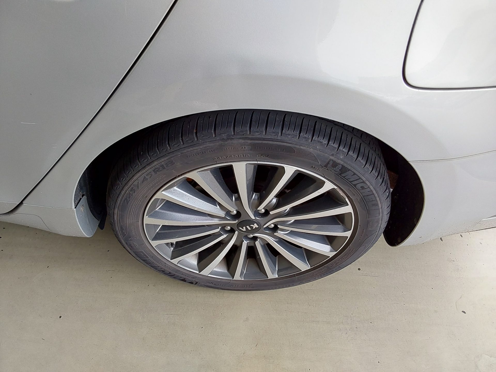 2017 - kia k7