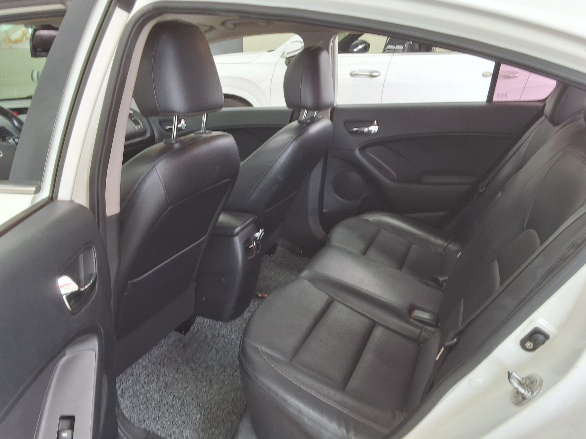 2015 - kia k3
