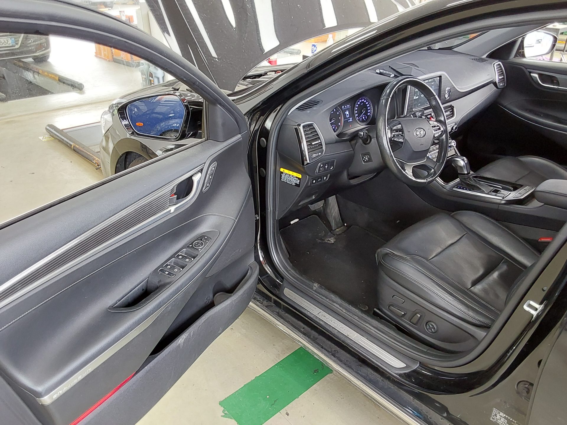 2019 - hyundai grandeur