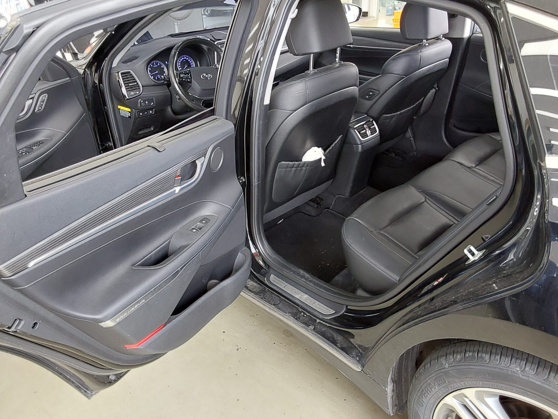 2019 - hyundai grandeur