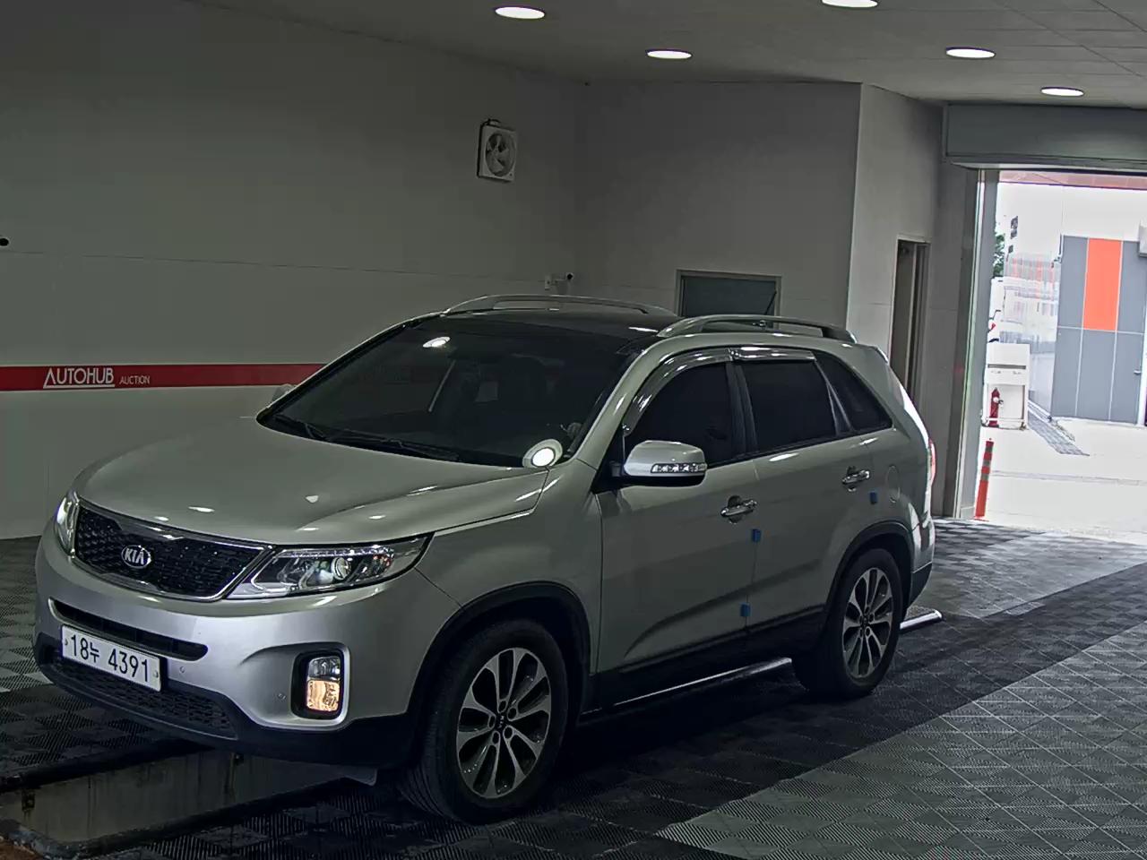 KIA SORENTO R LIMITED
