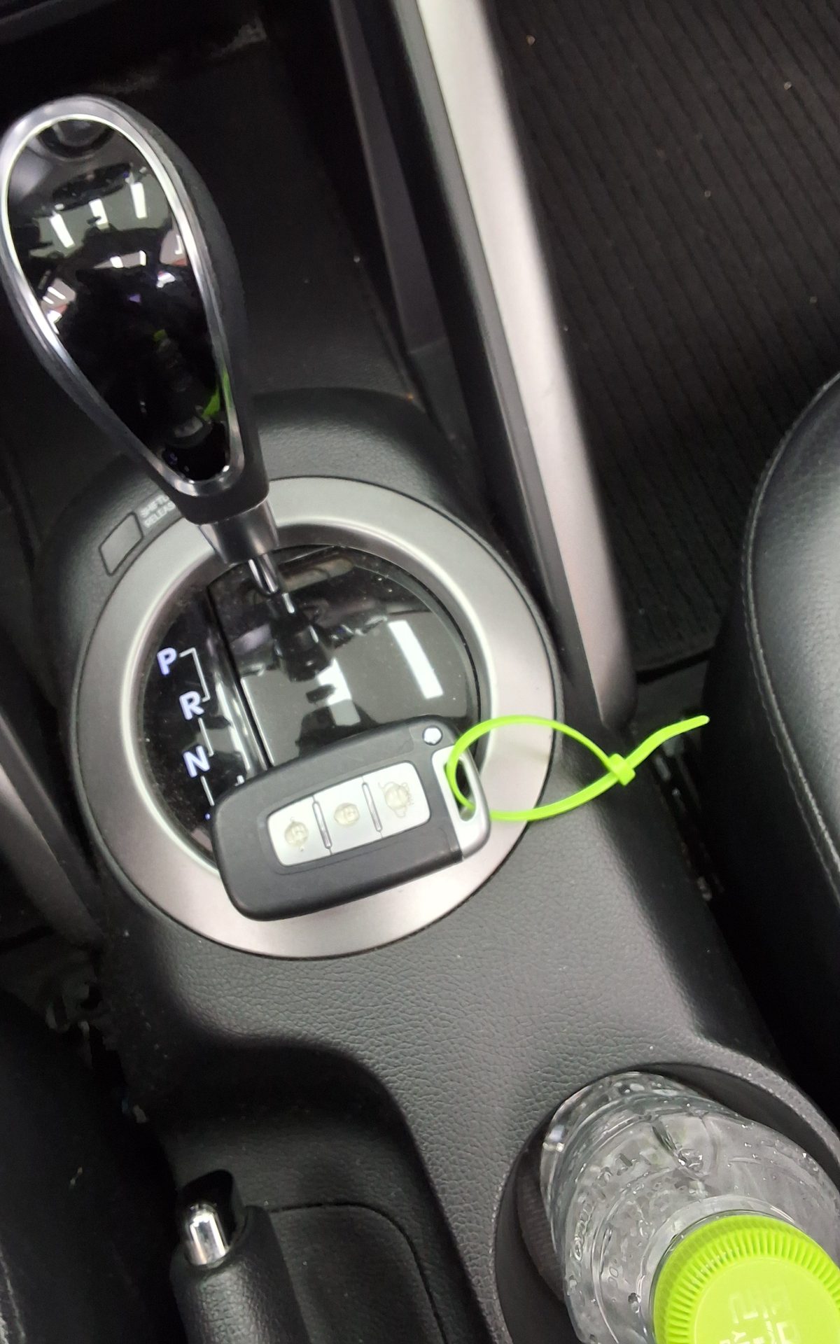 2012 - hyundai veloster