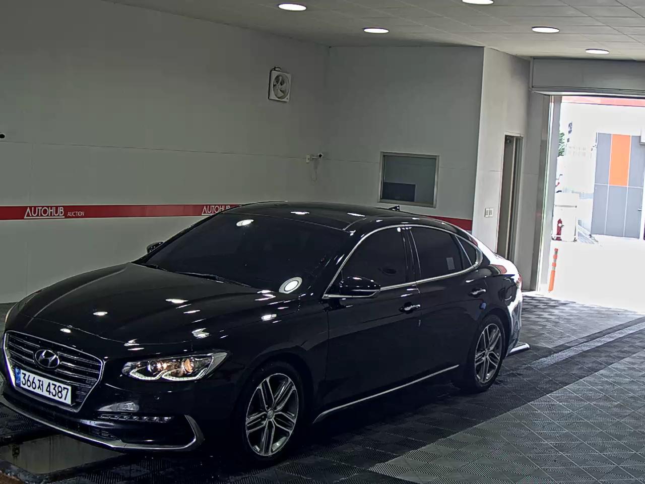 HYUNDAI GRANDEUR GDi