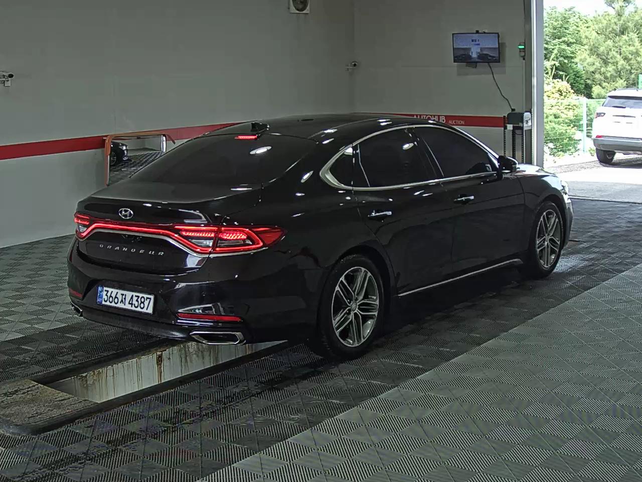 2019 - hyundai grandeur