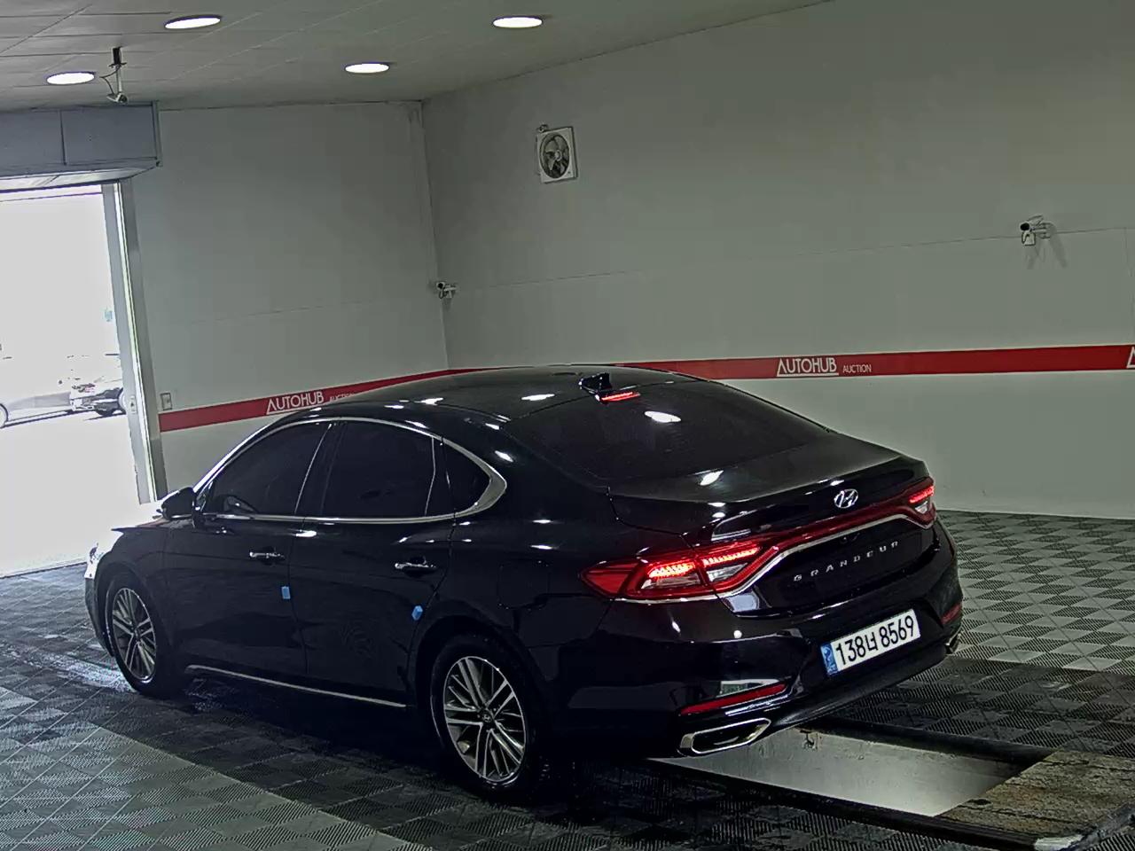 2018 - hyundai grandeur