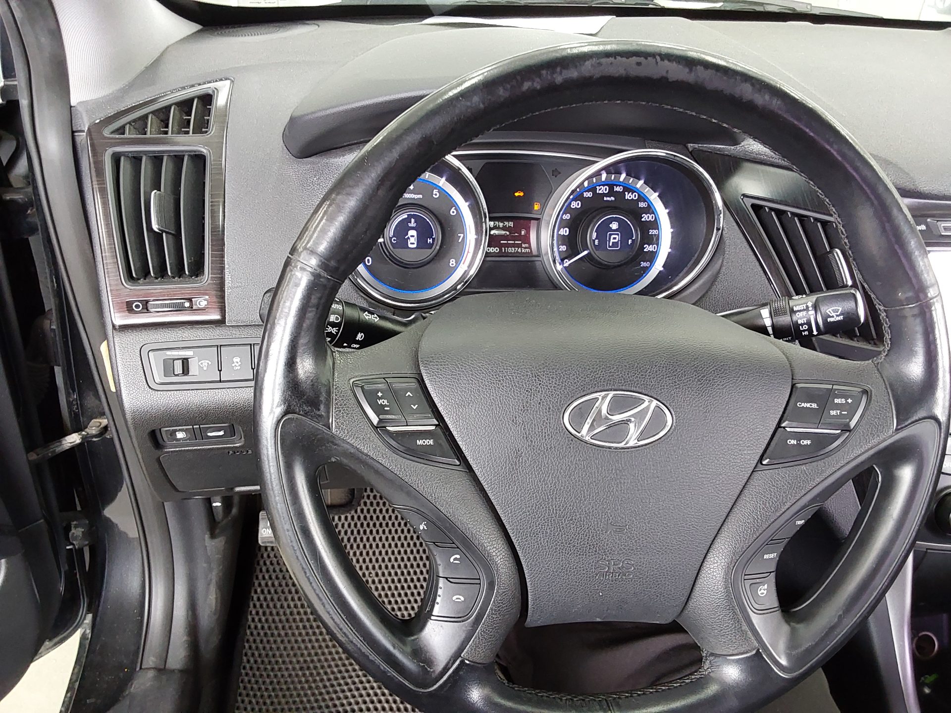 2013 - hyundai sonata