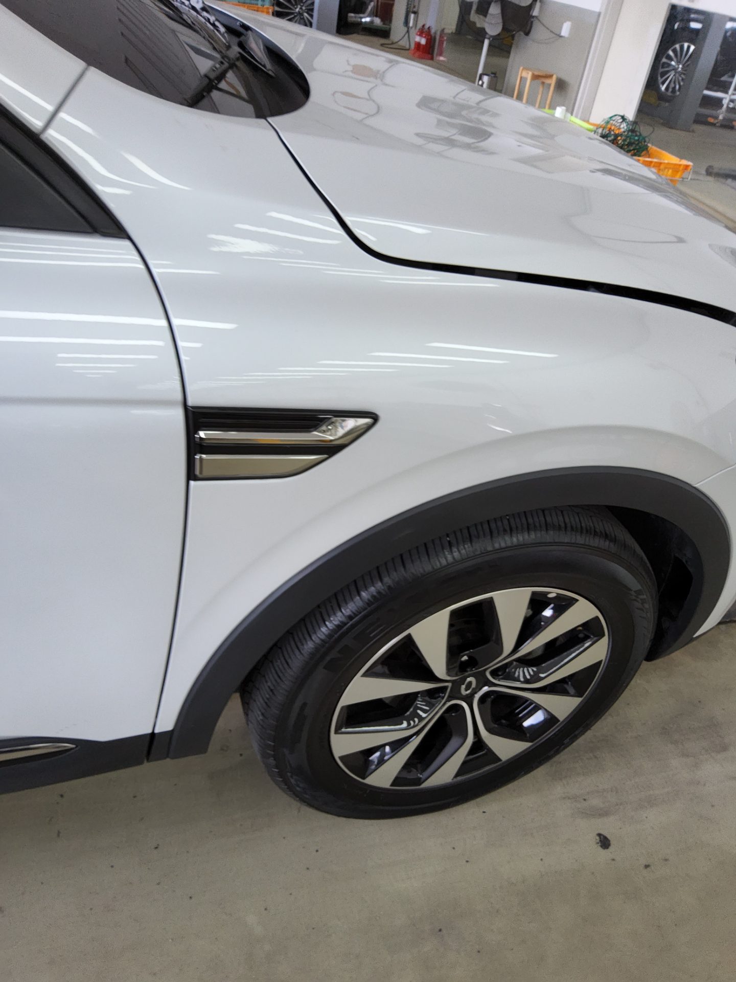 2023 - renault xm3