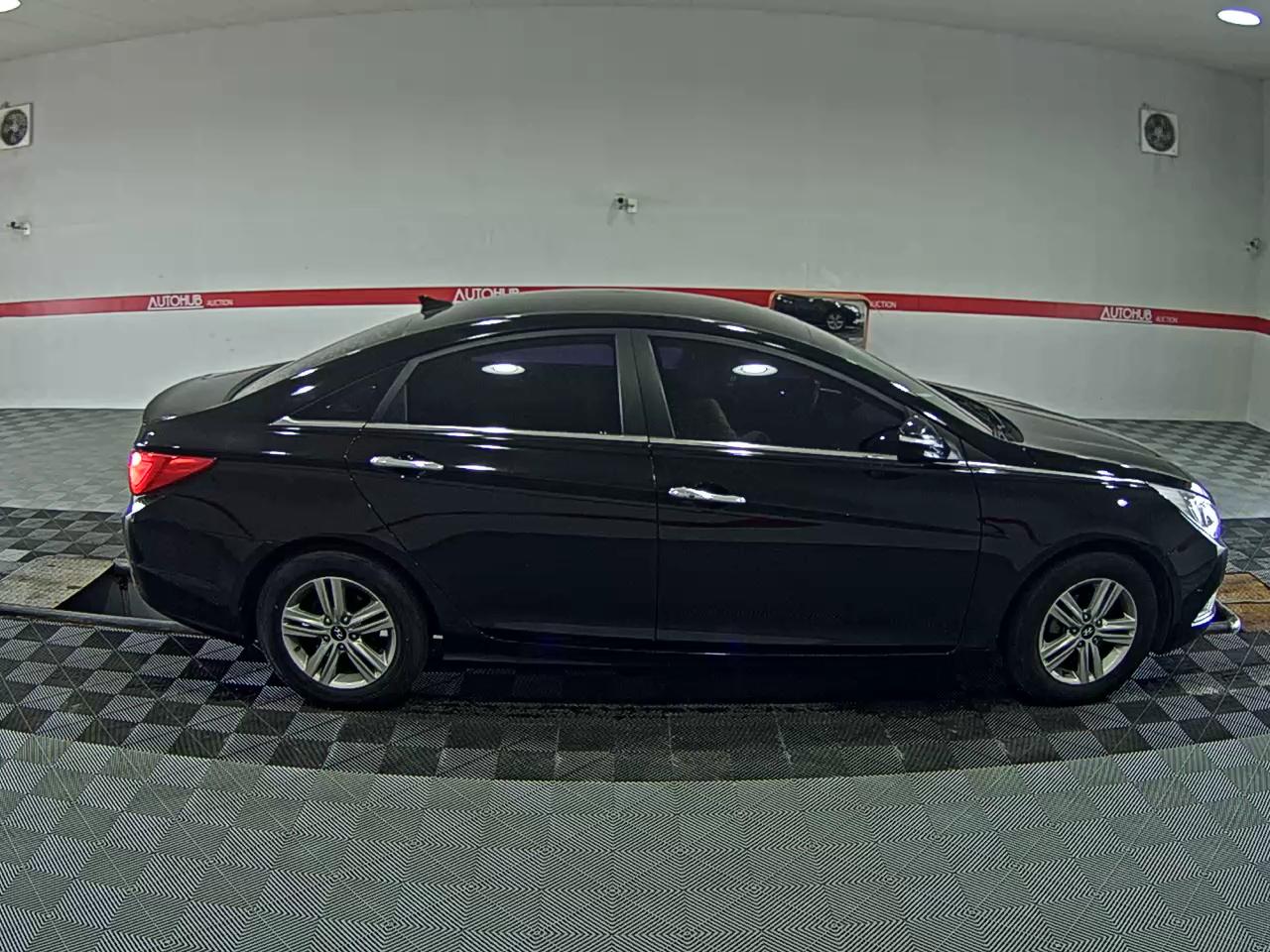 2013 - hyundai sonata