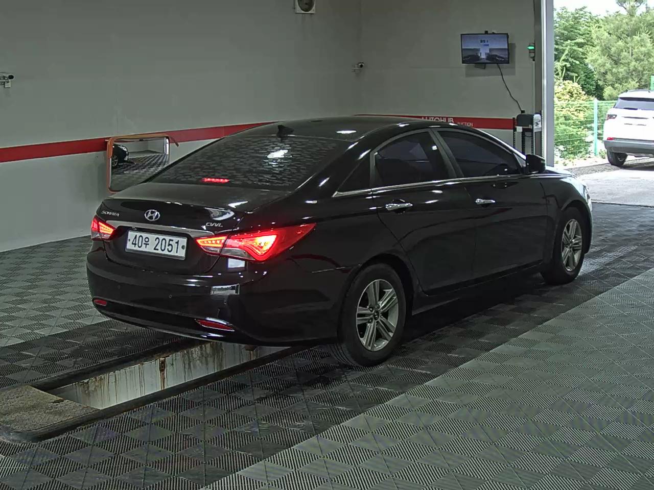 2013 - hyundai sonata