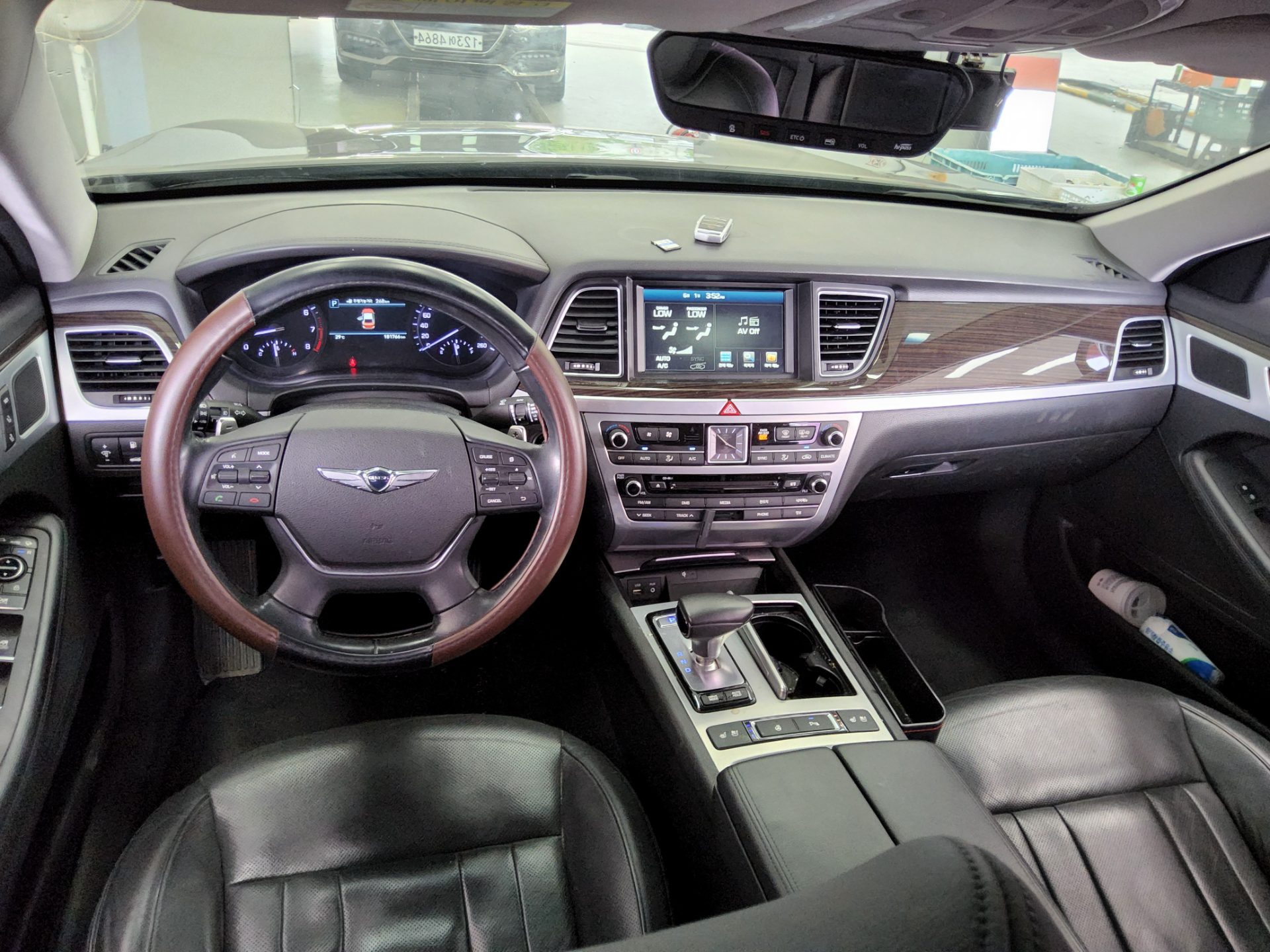 2017 - genesis g80