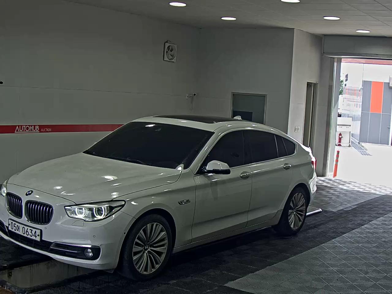 BMW GRAN TURISMO () 5 SERIES 30d xDrive
