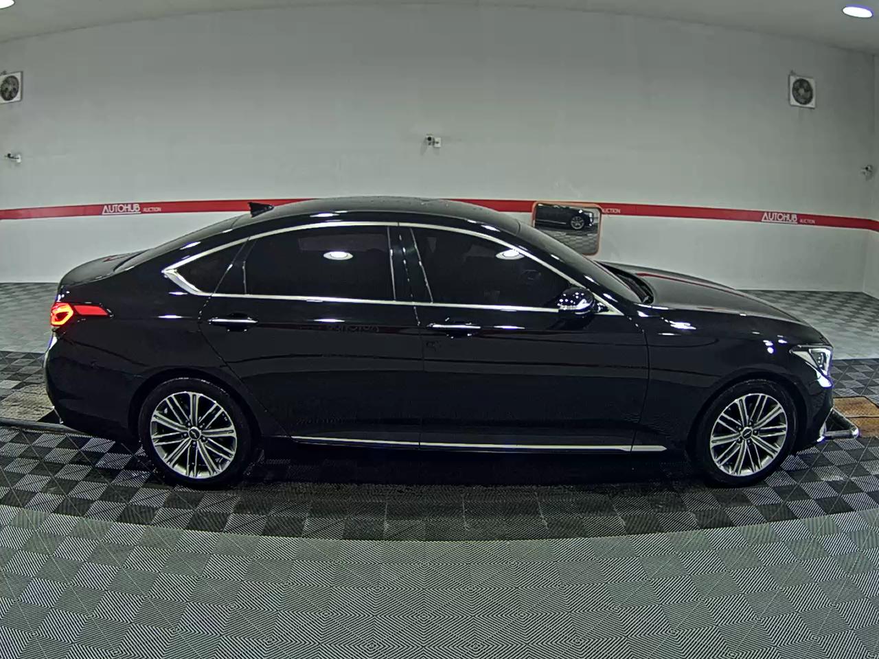 2017 - genesis g80
