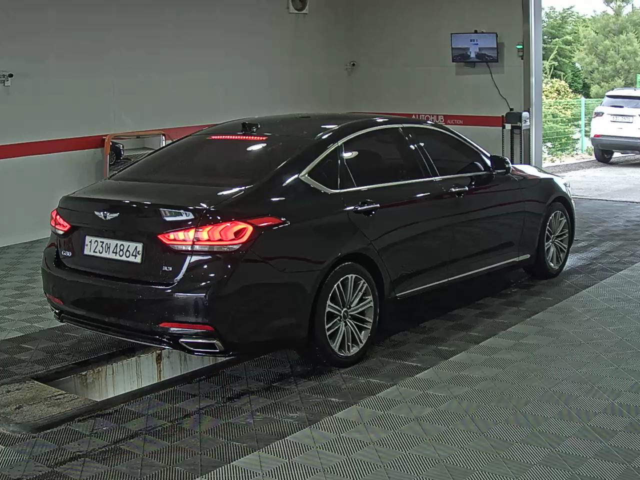 2017 - genesis g80