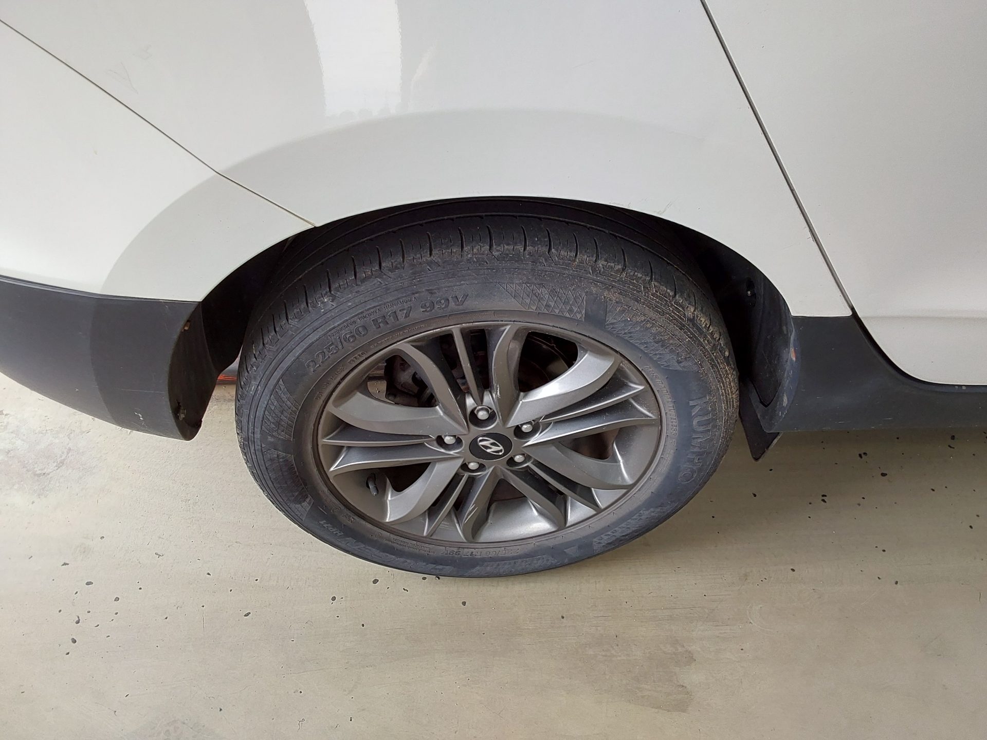 2014 - hyundai tucson