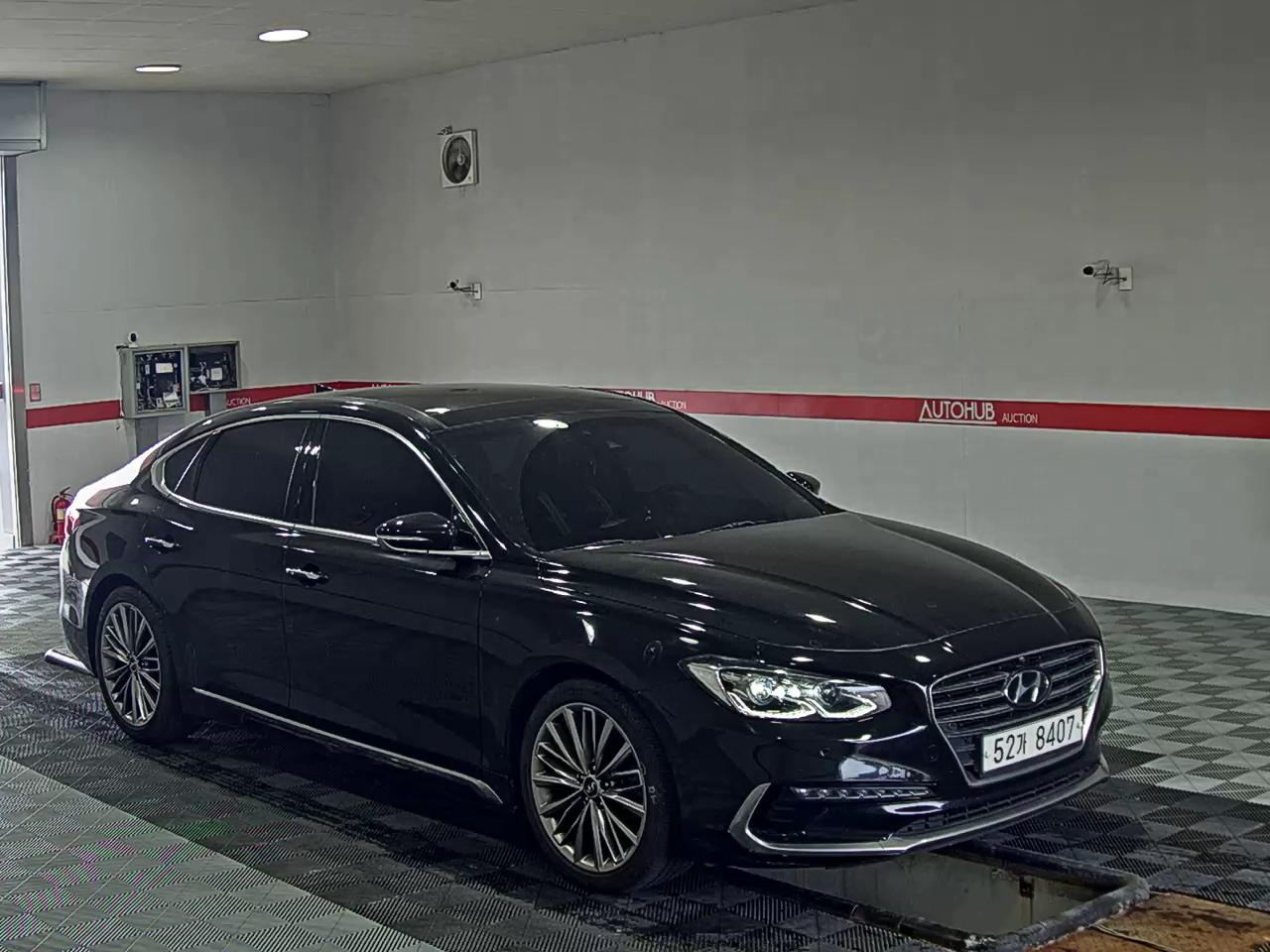 2018 - hyundai grandeur