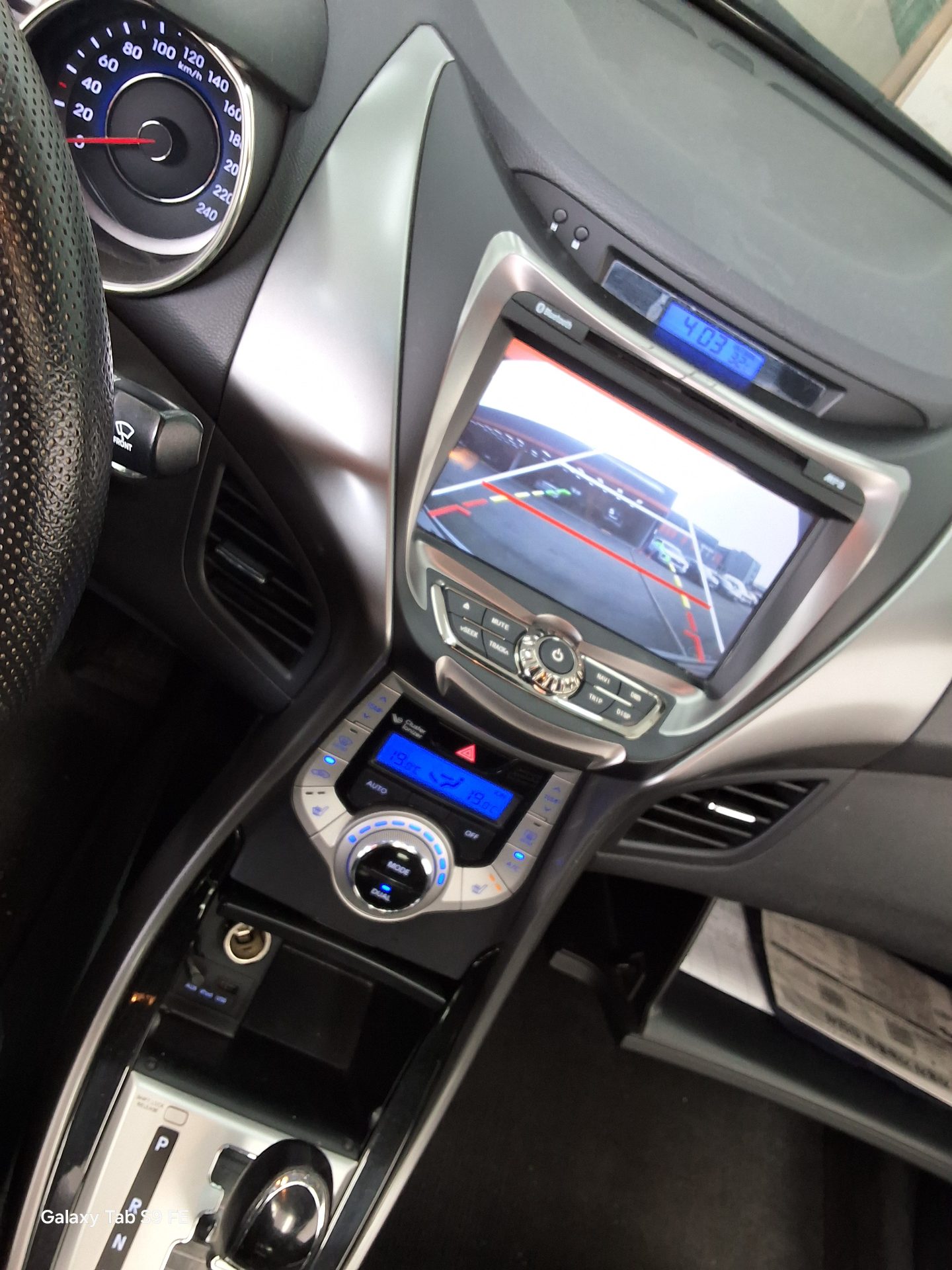 2012 - hyundai avante