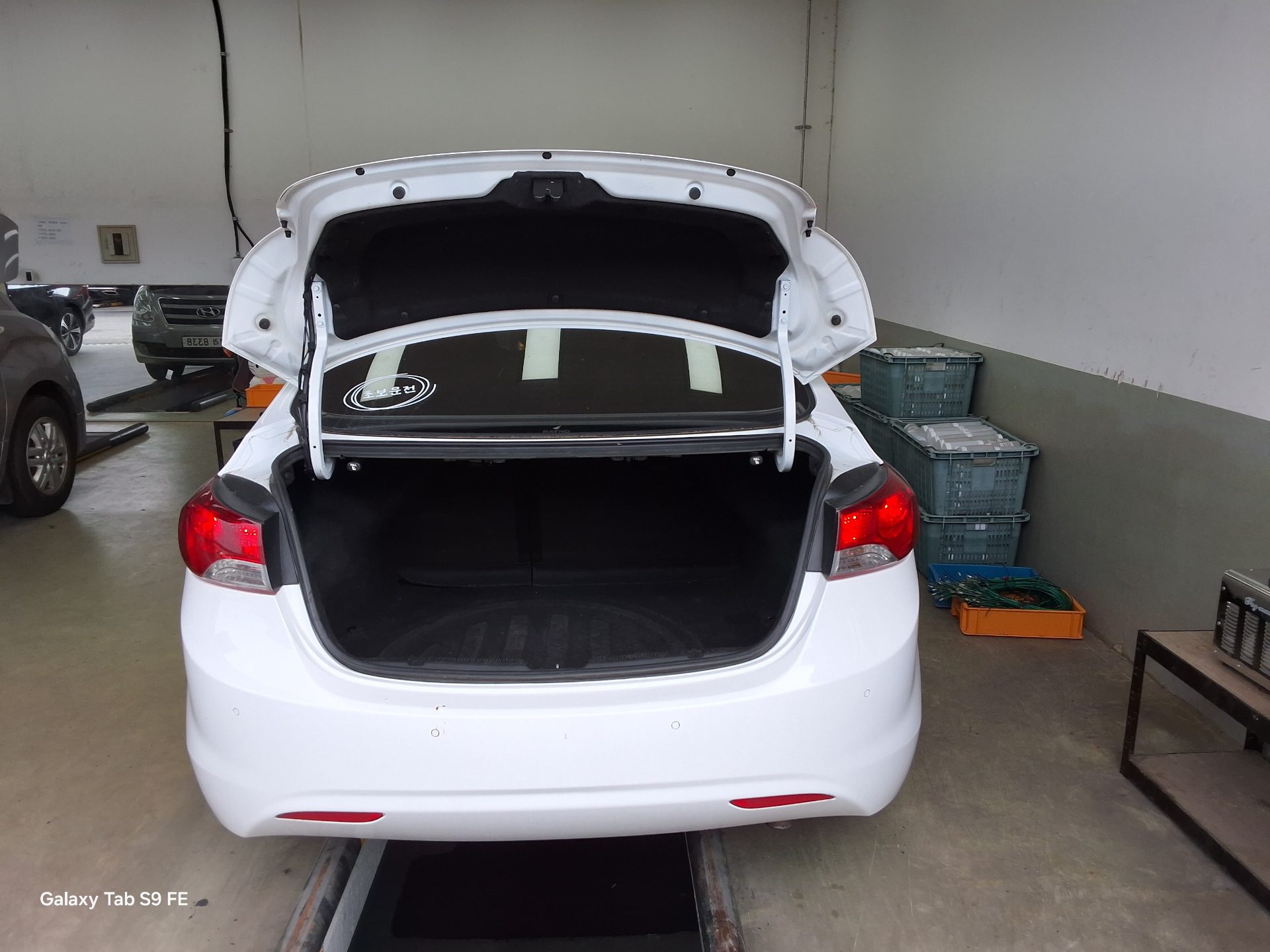 2012 - hyundai avante