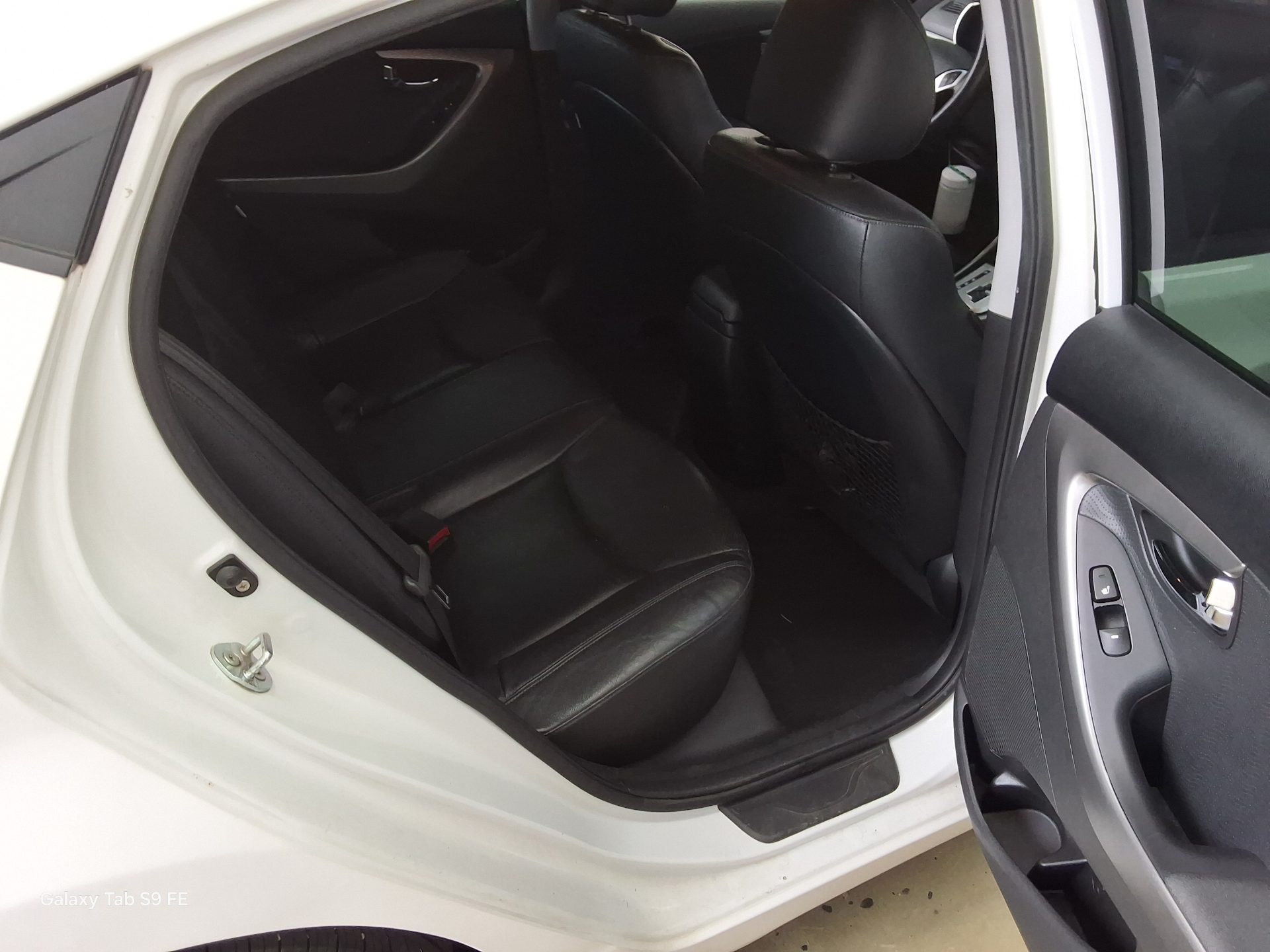 2012 - hyundai avante
