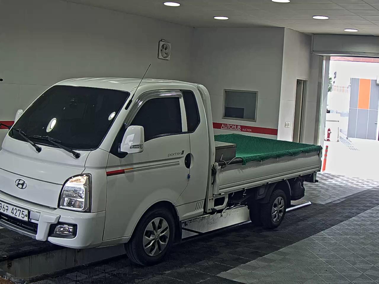 HYUNDAI PORTER II SUPER CAB EXTRA WHEELBASE