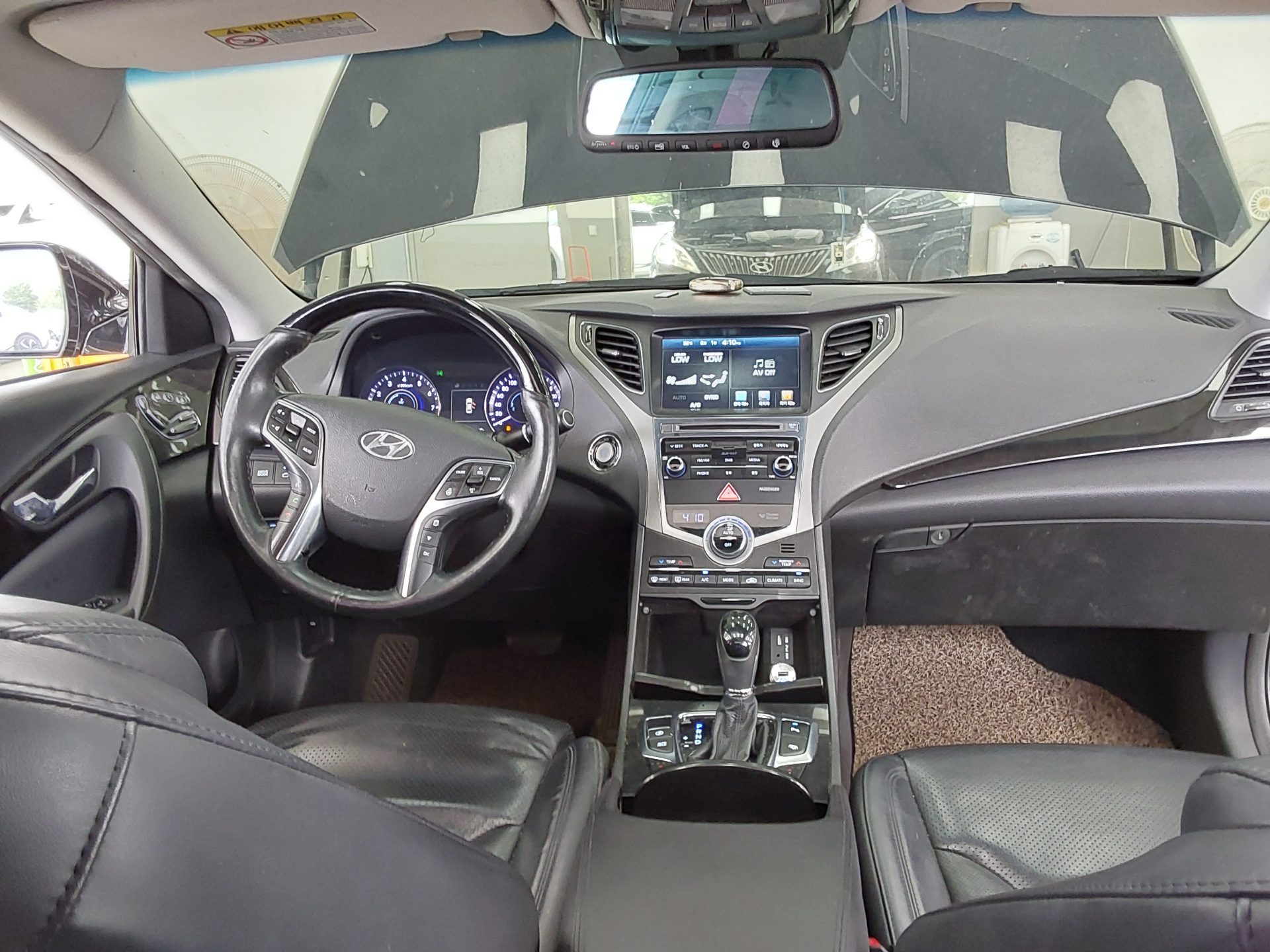 2016 - hyundai grandeur