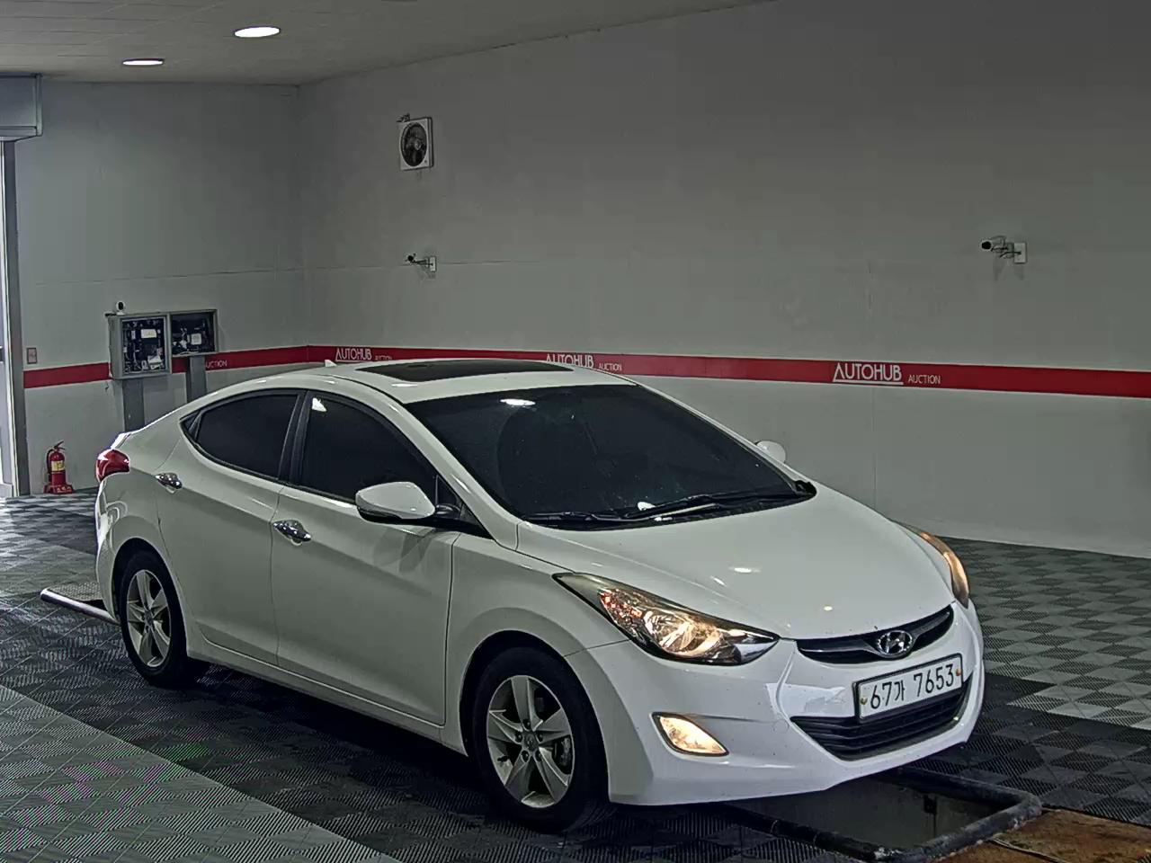 2012 - hyundai avante