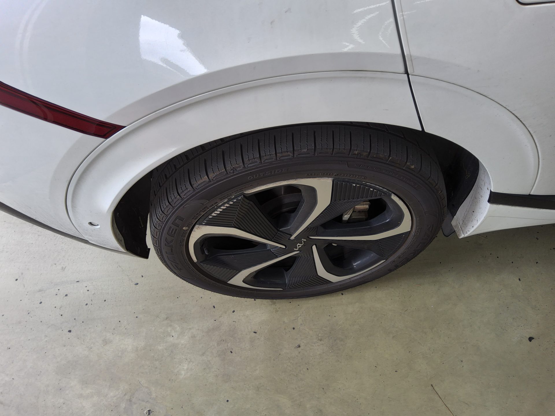 2023 - kia ev6