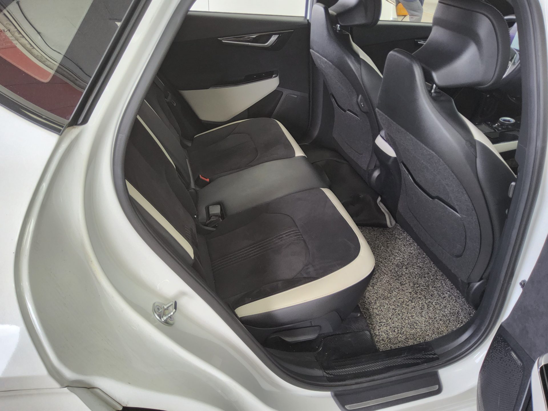 2023 - kia ev6