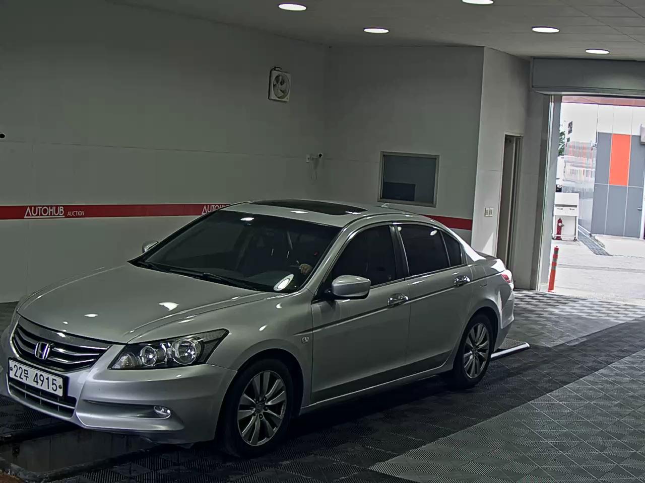 HONDA ACCORD (8TH GEN)
