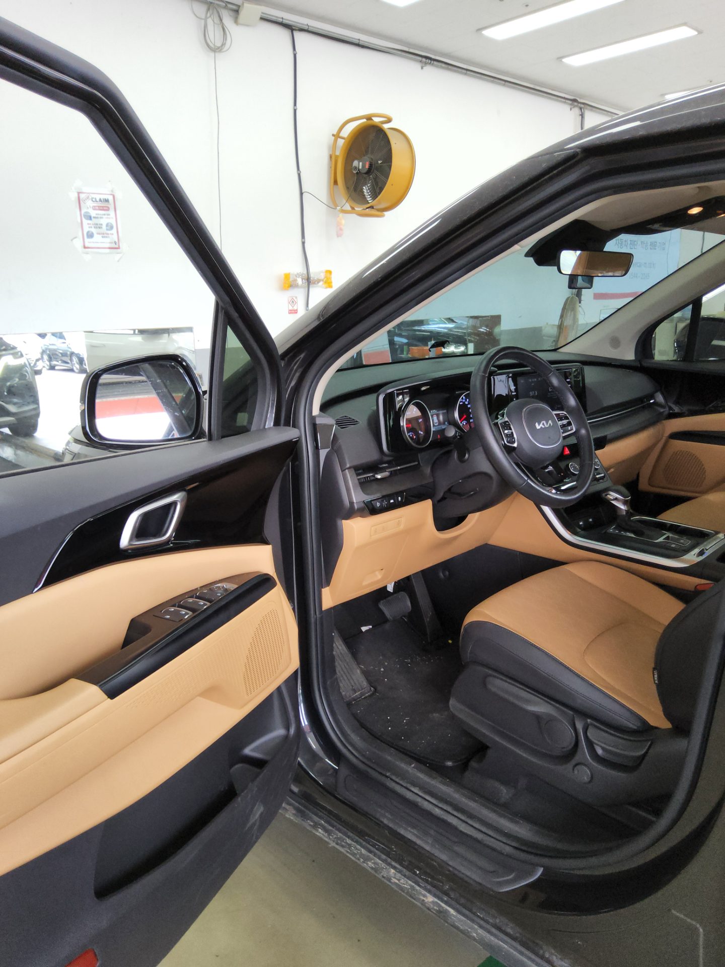 2022 - kia carnival