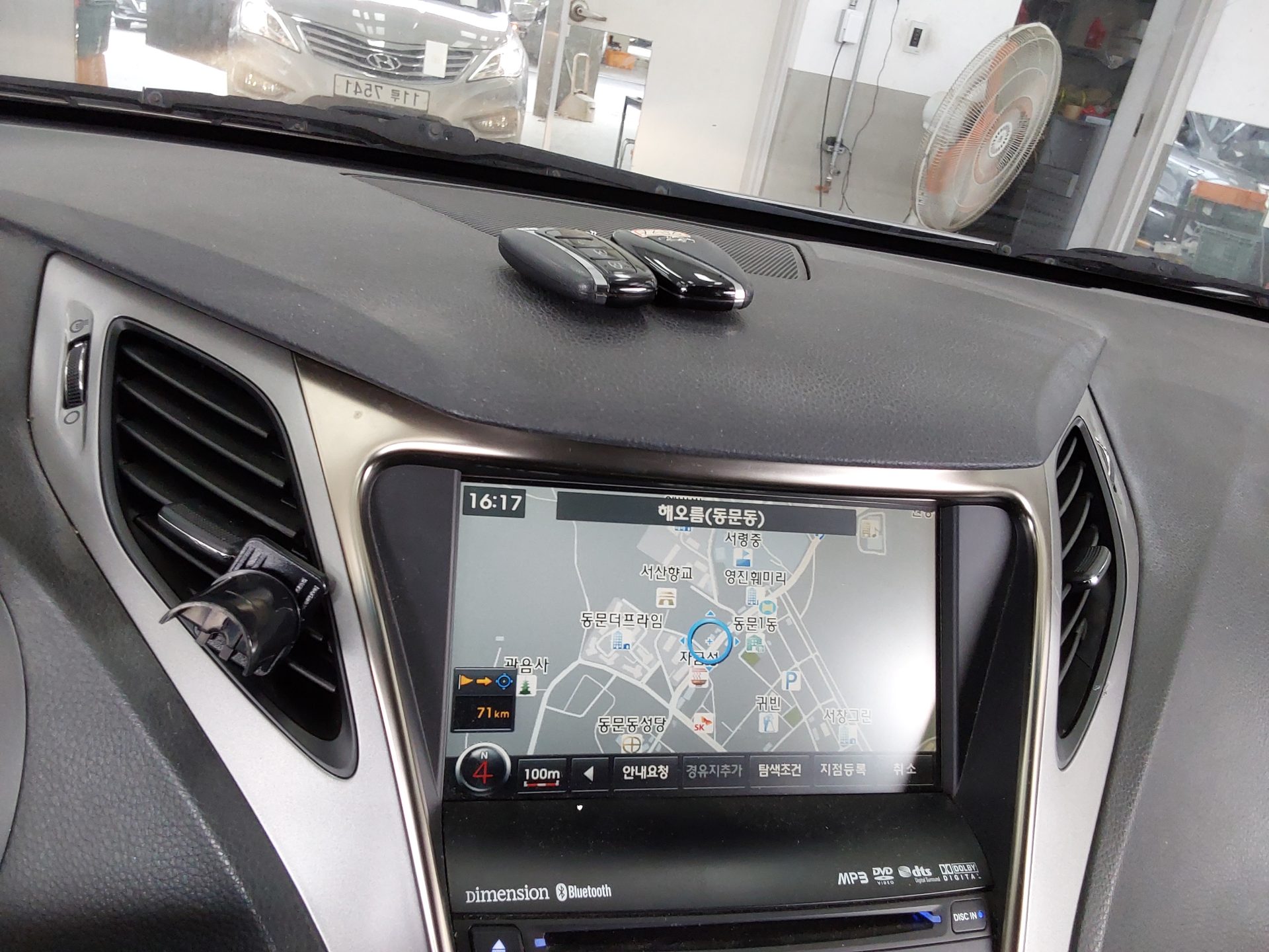 2011 - hyundai grandeur