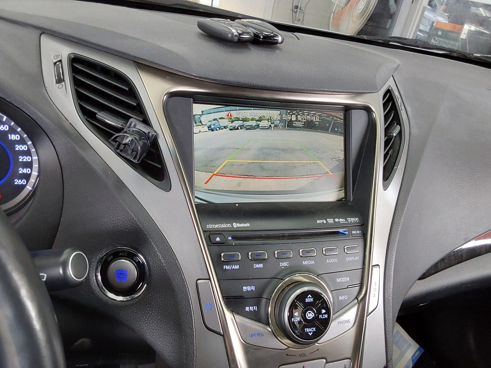 2011 - hyundai grandeur
