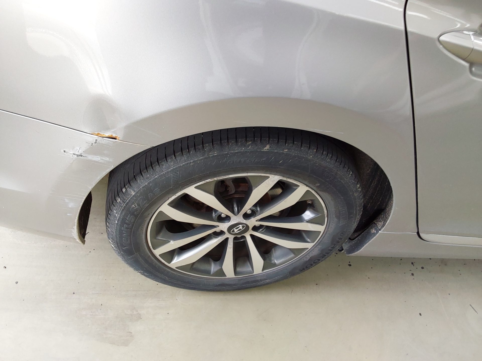 2011 - hyundai grandeur