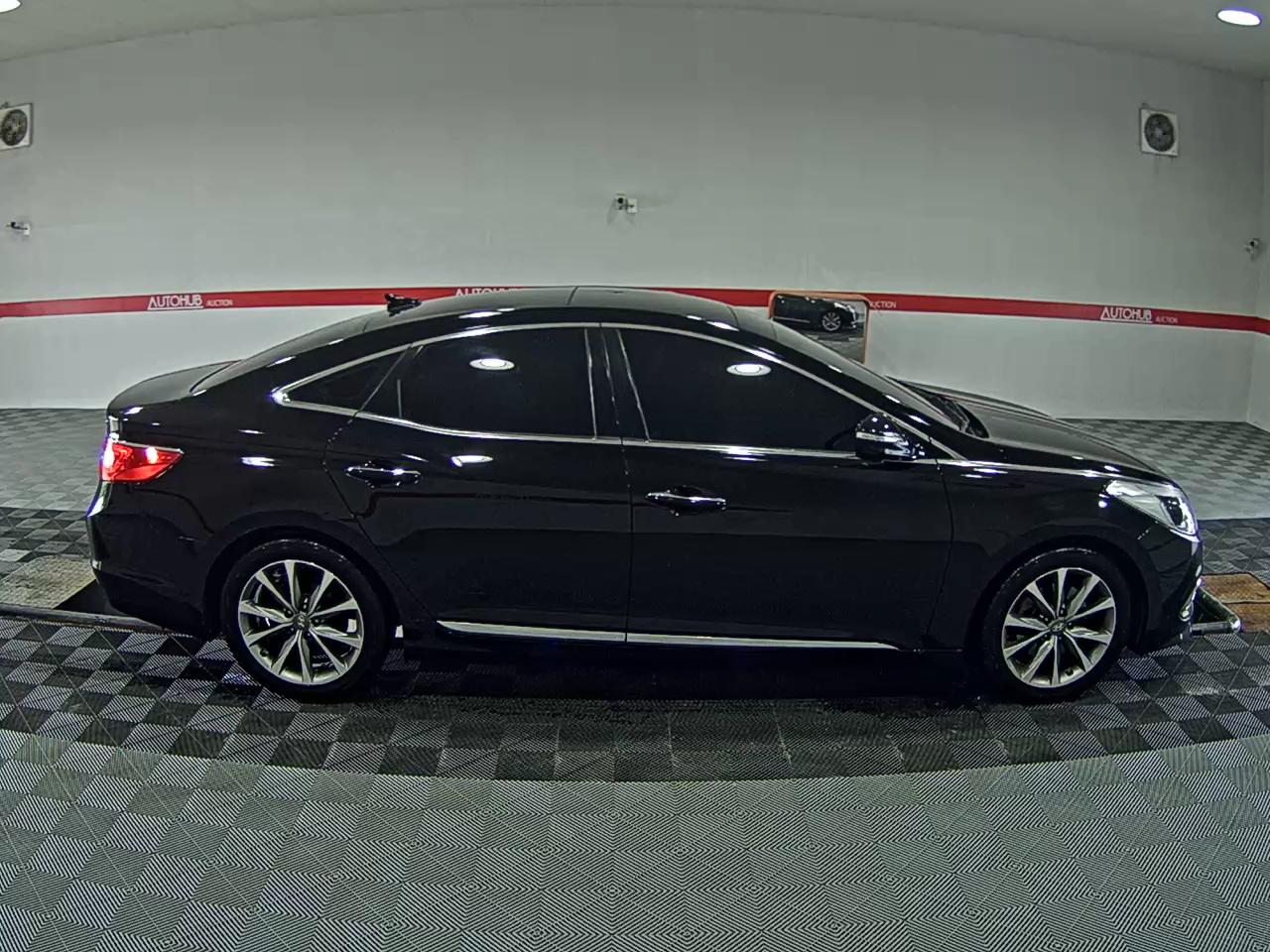 2016 - hyundai grandeur