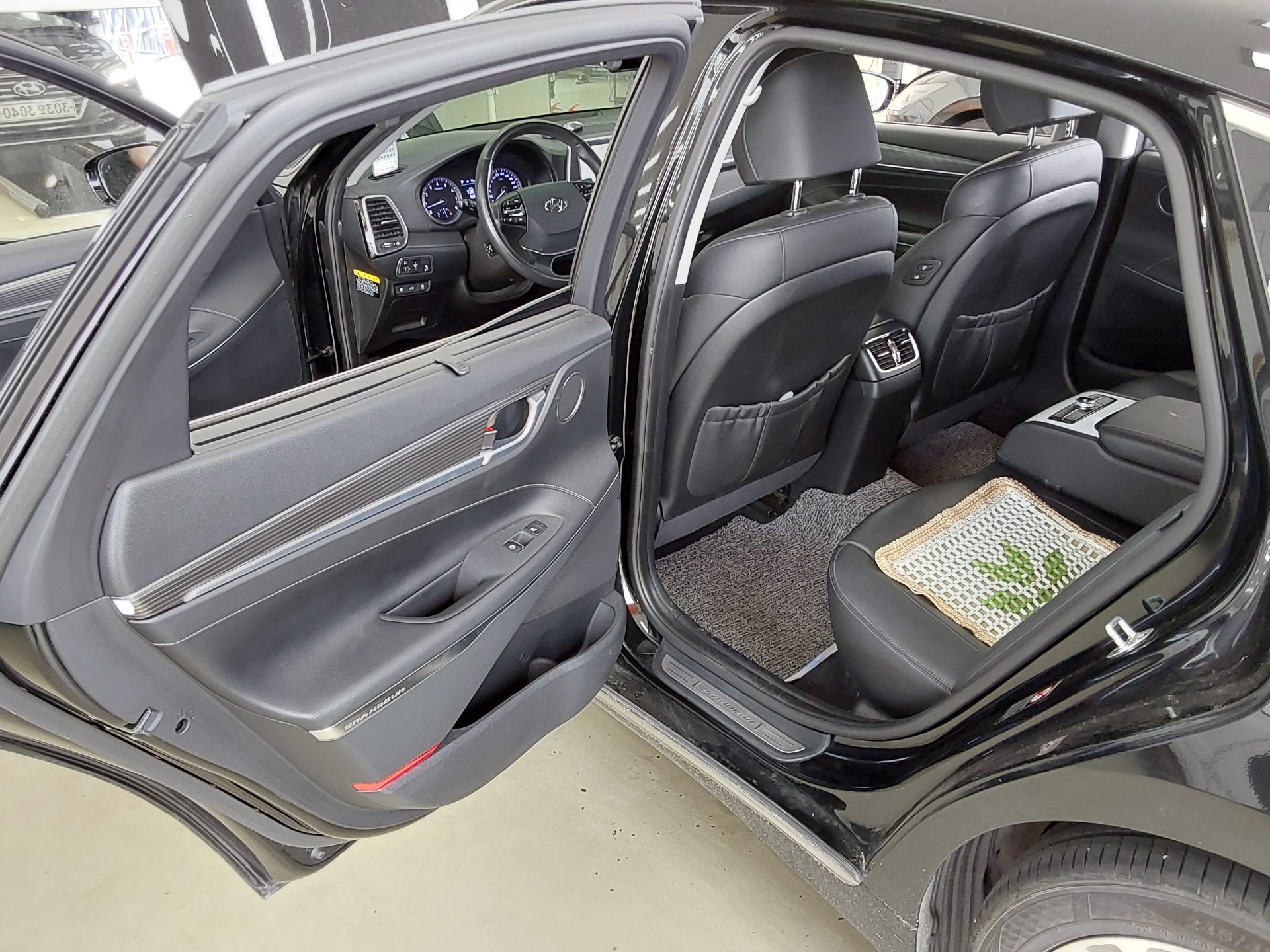 2017 - hyundai grandeur
