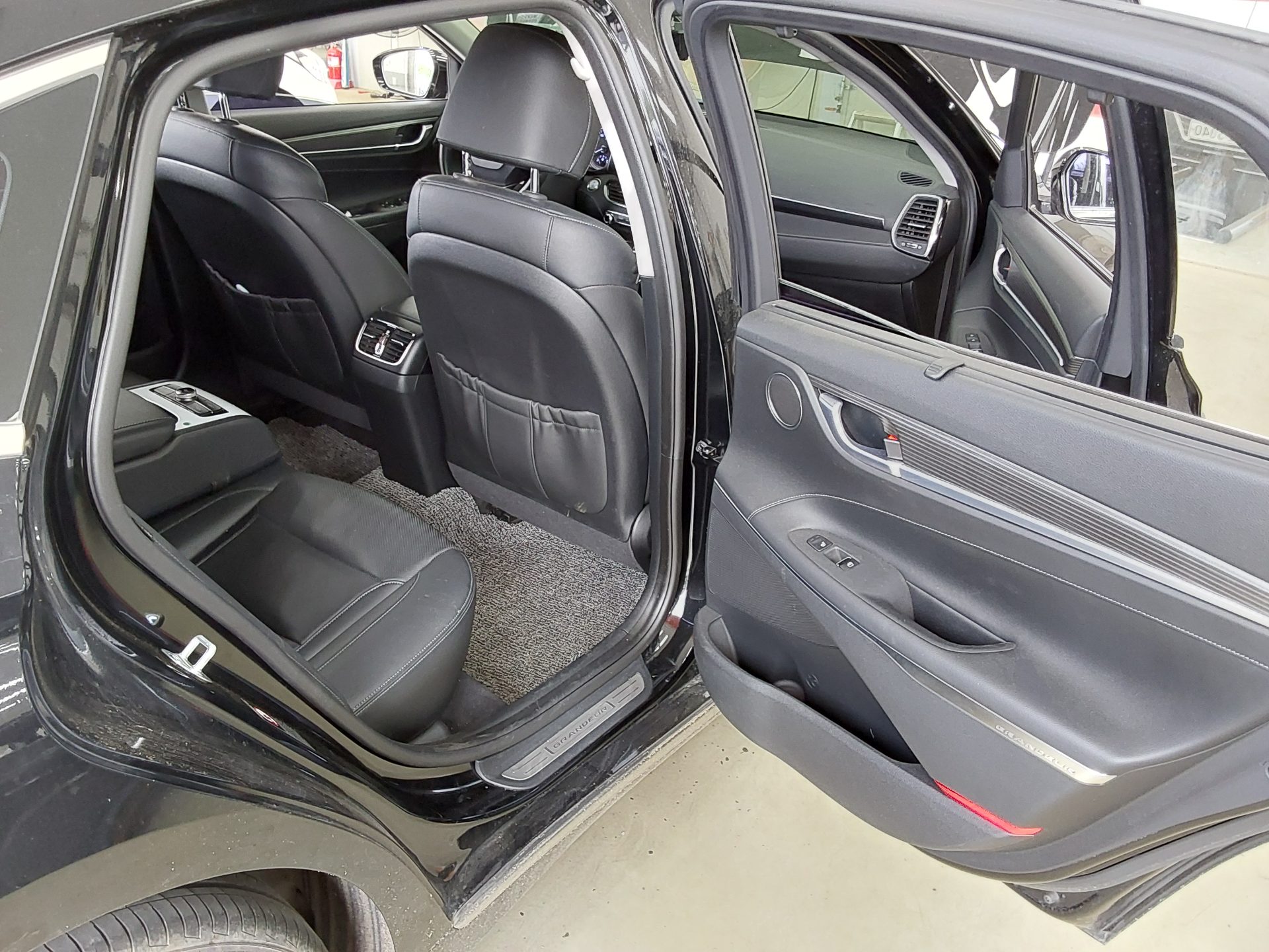 2017 - hyundai grandeur