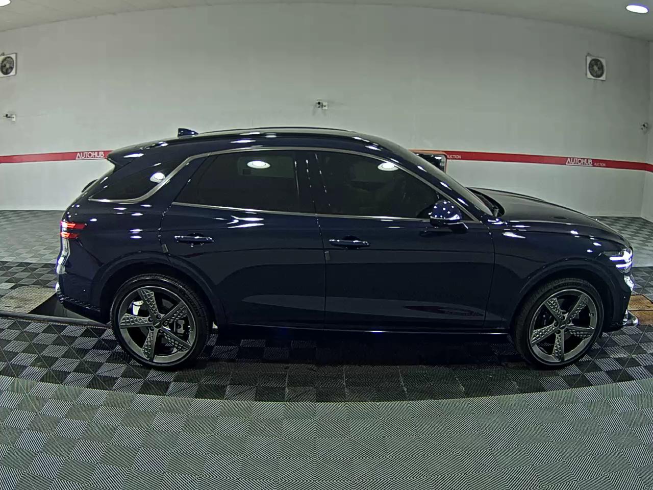2022 - genesis gv70