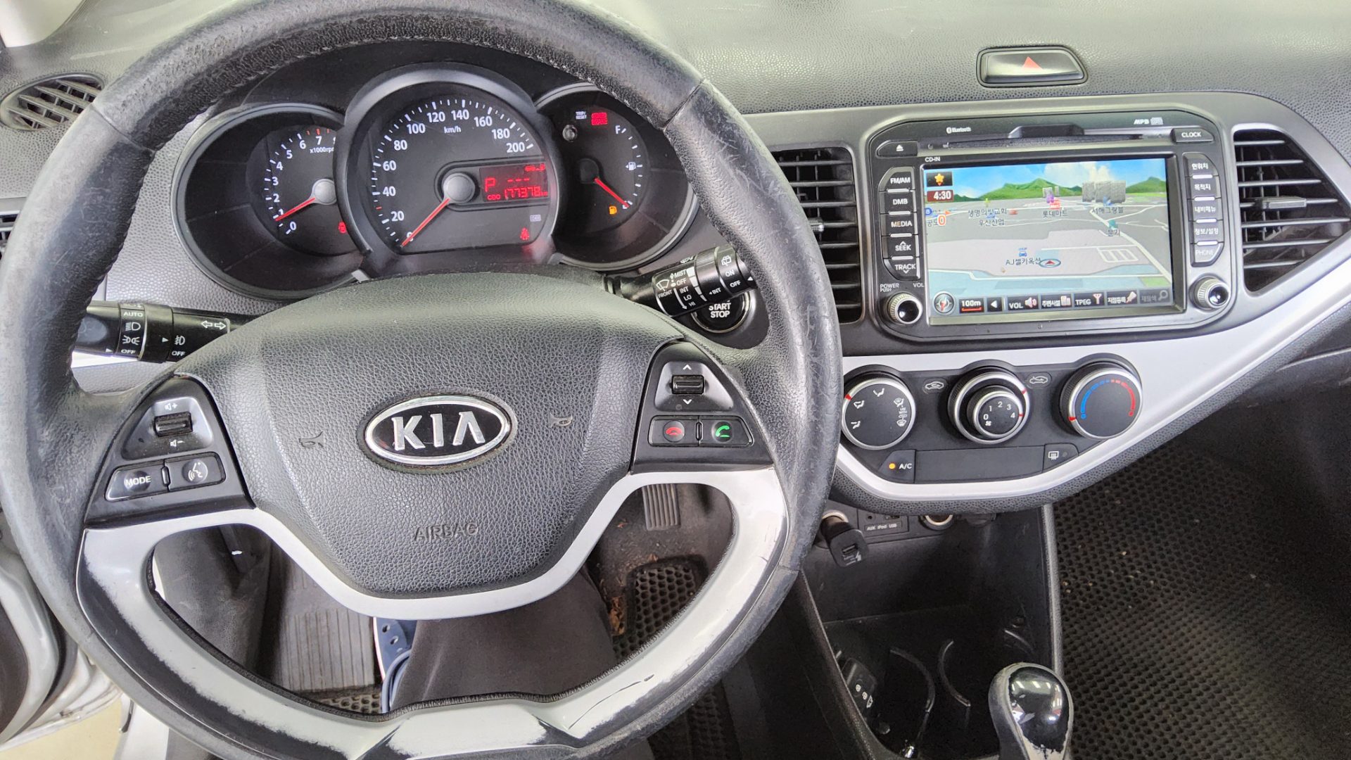 2012 - kia morning